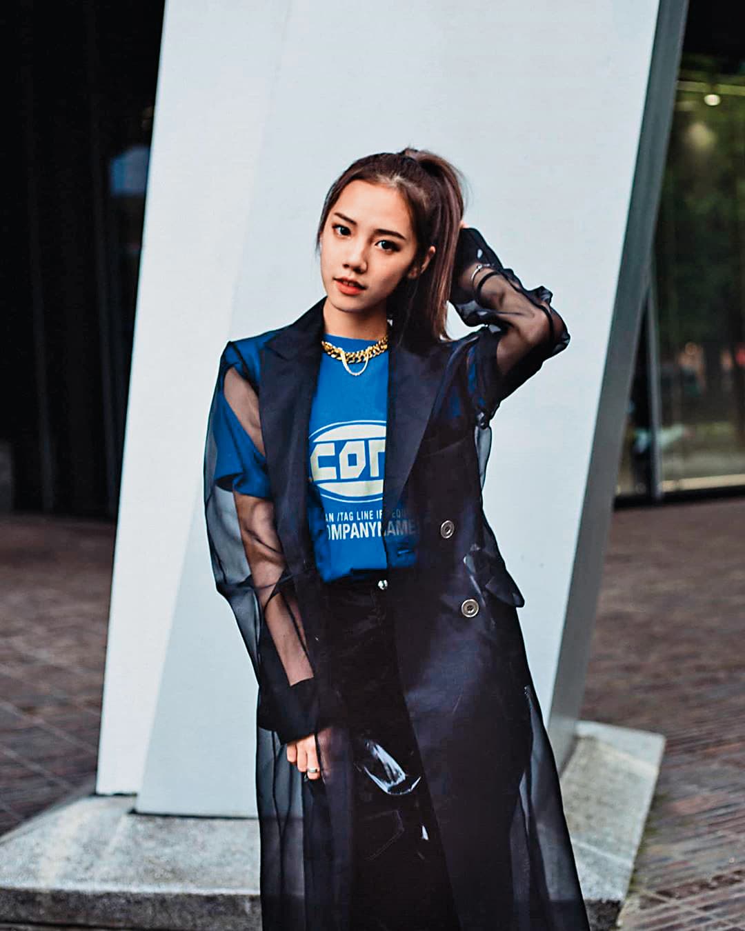 艾比（18歲） 163公分／44公斤 才藝：電音台式舞曲、性感街舞、韓國MV舞。艾比表面上冷豔，但實際上她是個多話女孩。（翻攝自艾比IG）