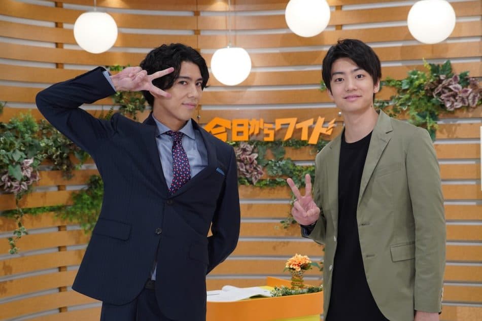  賀來賢人（左）和伊藤健太郎客串演出《寵女青春白皮書》，自曝頻笑場。（翻攝自realsound）