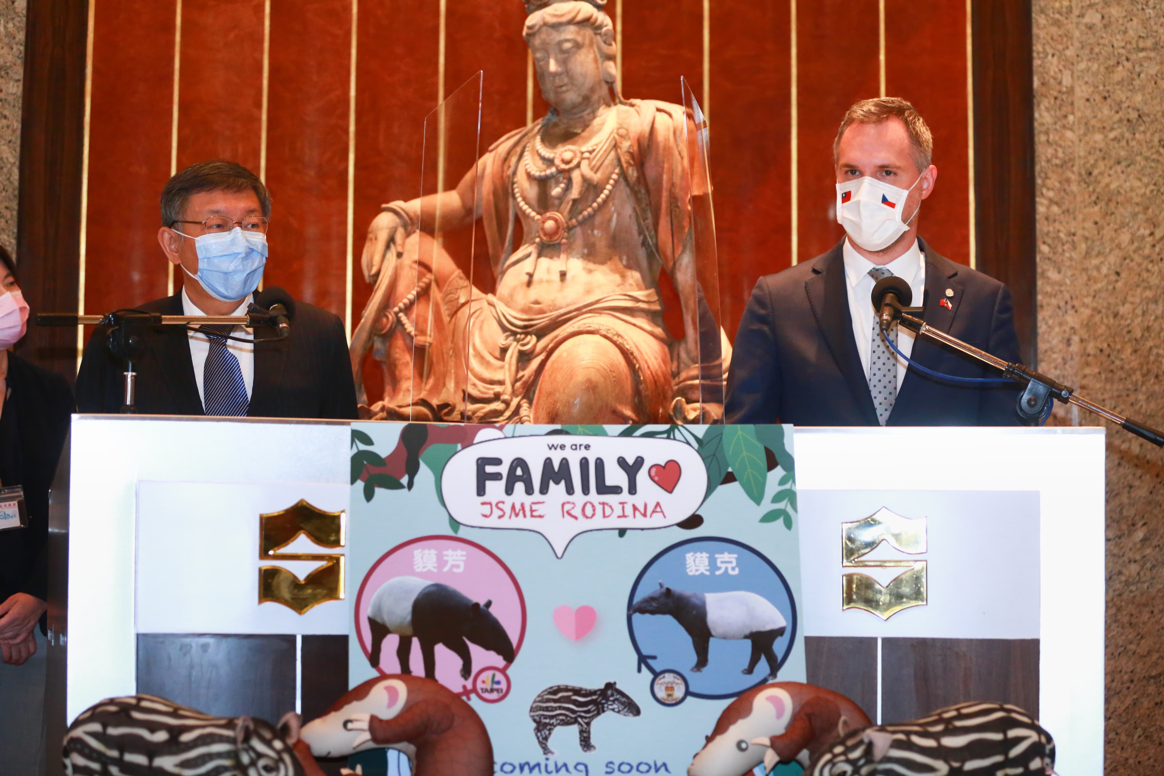 布拉格市長賀瑞普呼應韋德齊的宣言，喊出「我是台北市民」。
