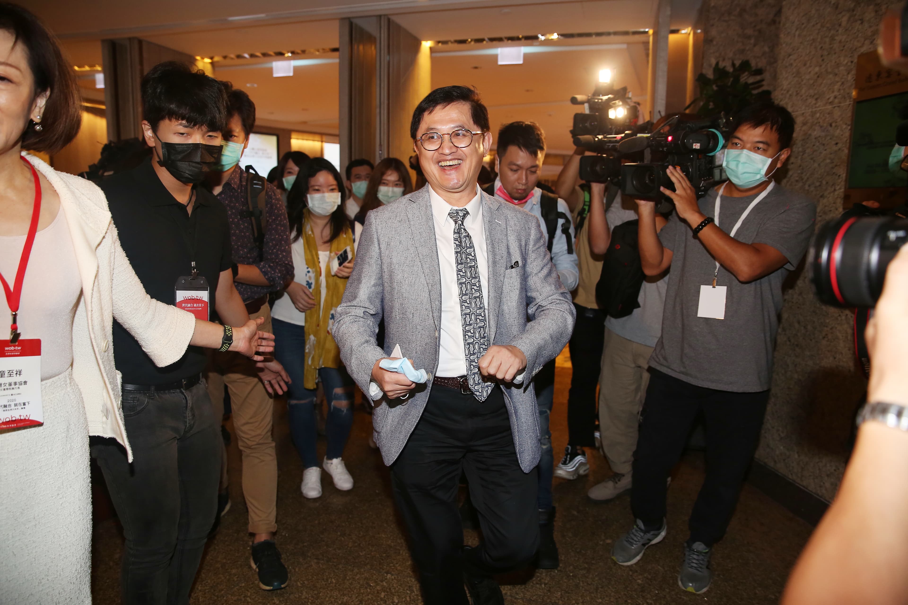 童子賢暢談美台貿易升溫、捷克擴廠、紅色供應鏈等問題。