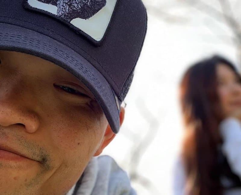 相馬茜（右）與為李玖哲（左）結婚後，隱退幕後，不離不棄。李玖哲坦言，此生做最好的決定便是娶相馬茜。（翻攝自李玖哲臉書）