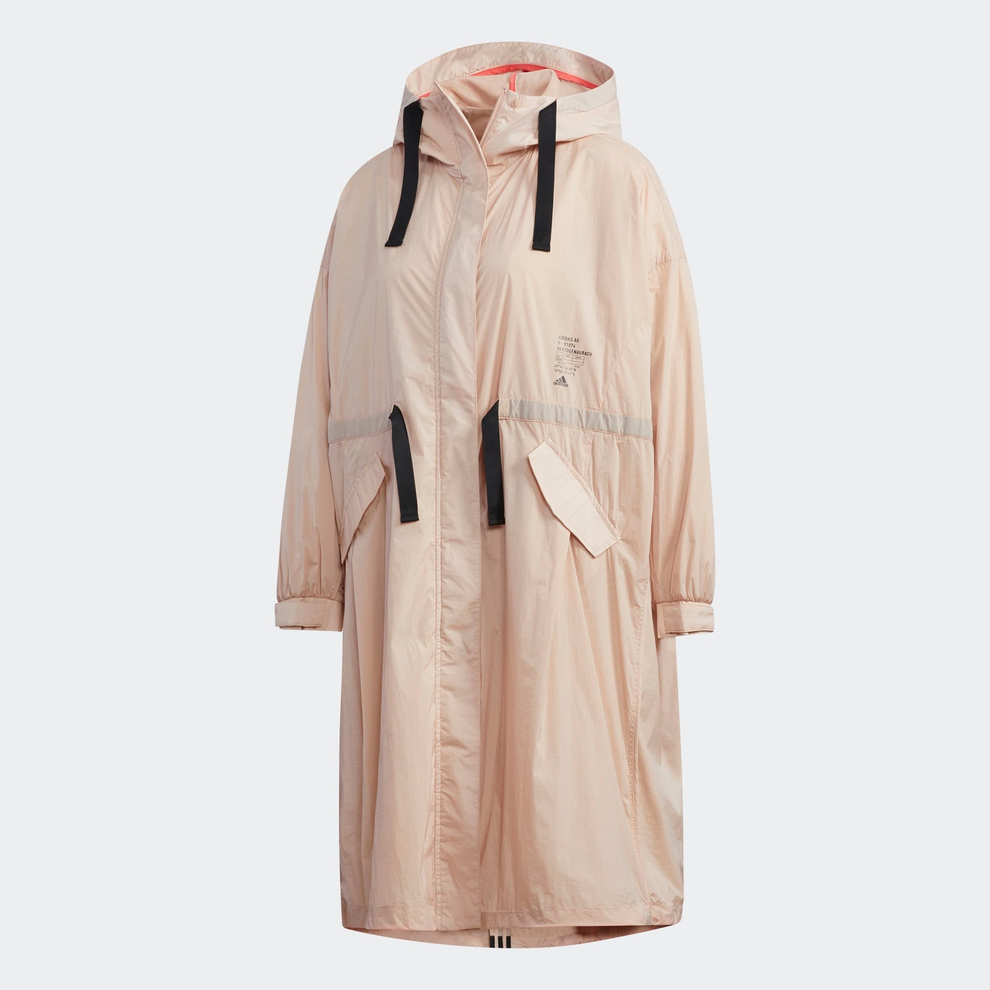 Outer Jacket奶茶色系長版風衣外套。NT$4,290（adidas提供）