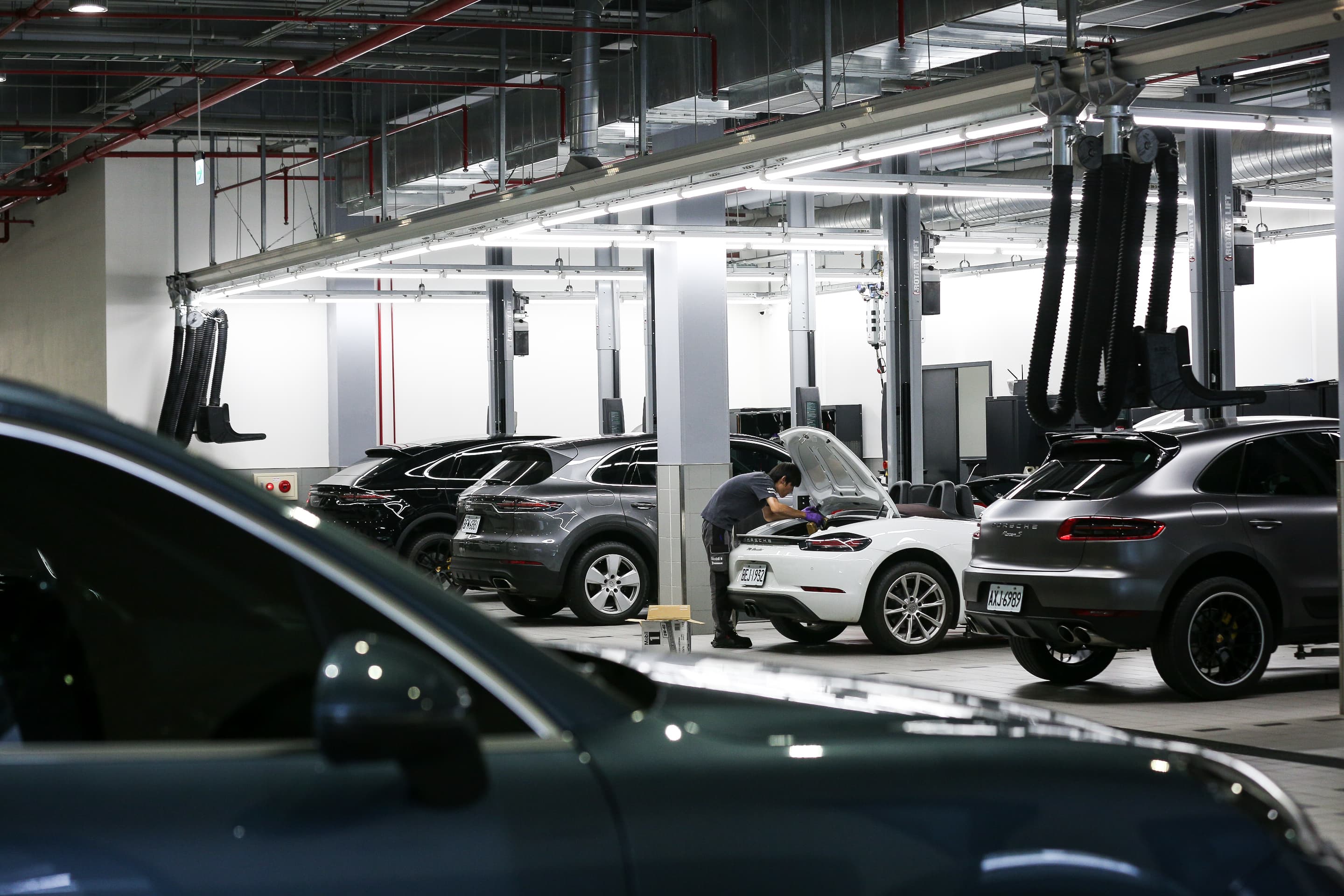 新據點內部也以保時捷「Destination Porsche」概念打造，共規劃了四大主題展區。