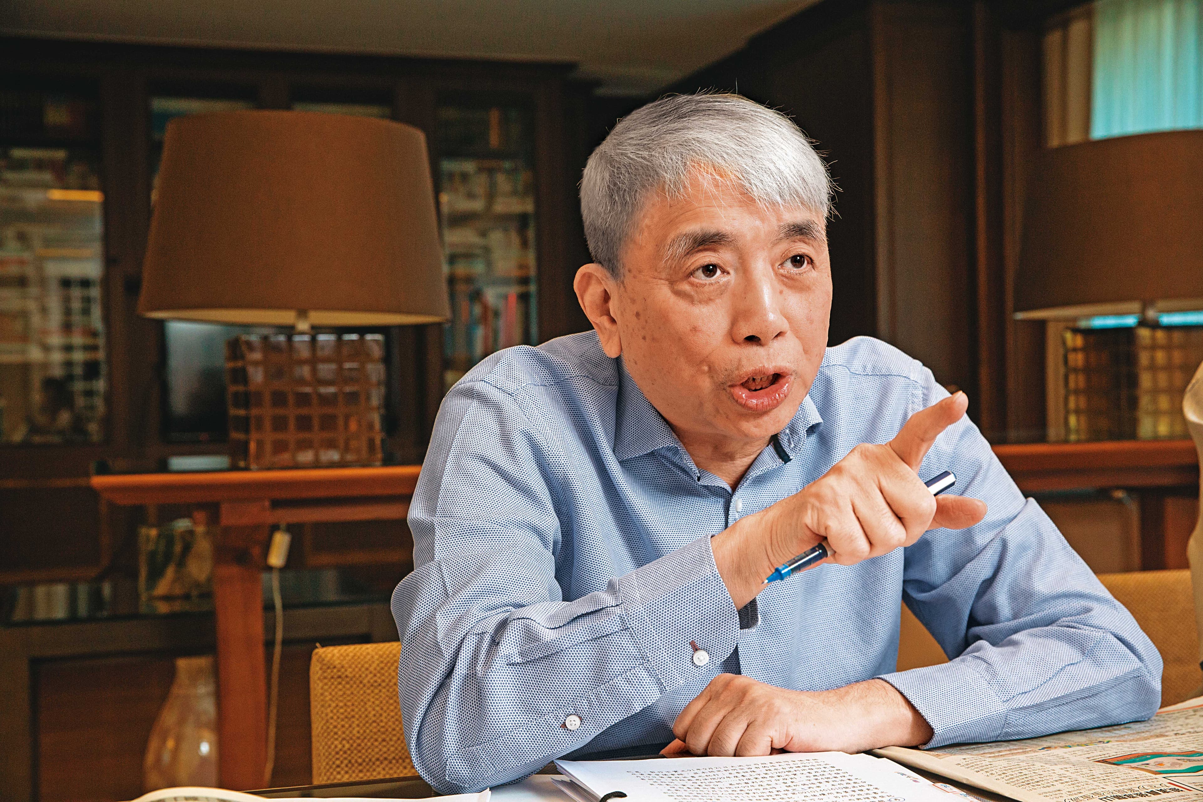 前太流董事長李恆隆為搶回SOGO百貨經營權，被控行賄朝野4位立委而遭起訴。