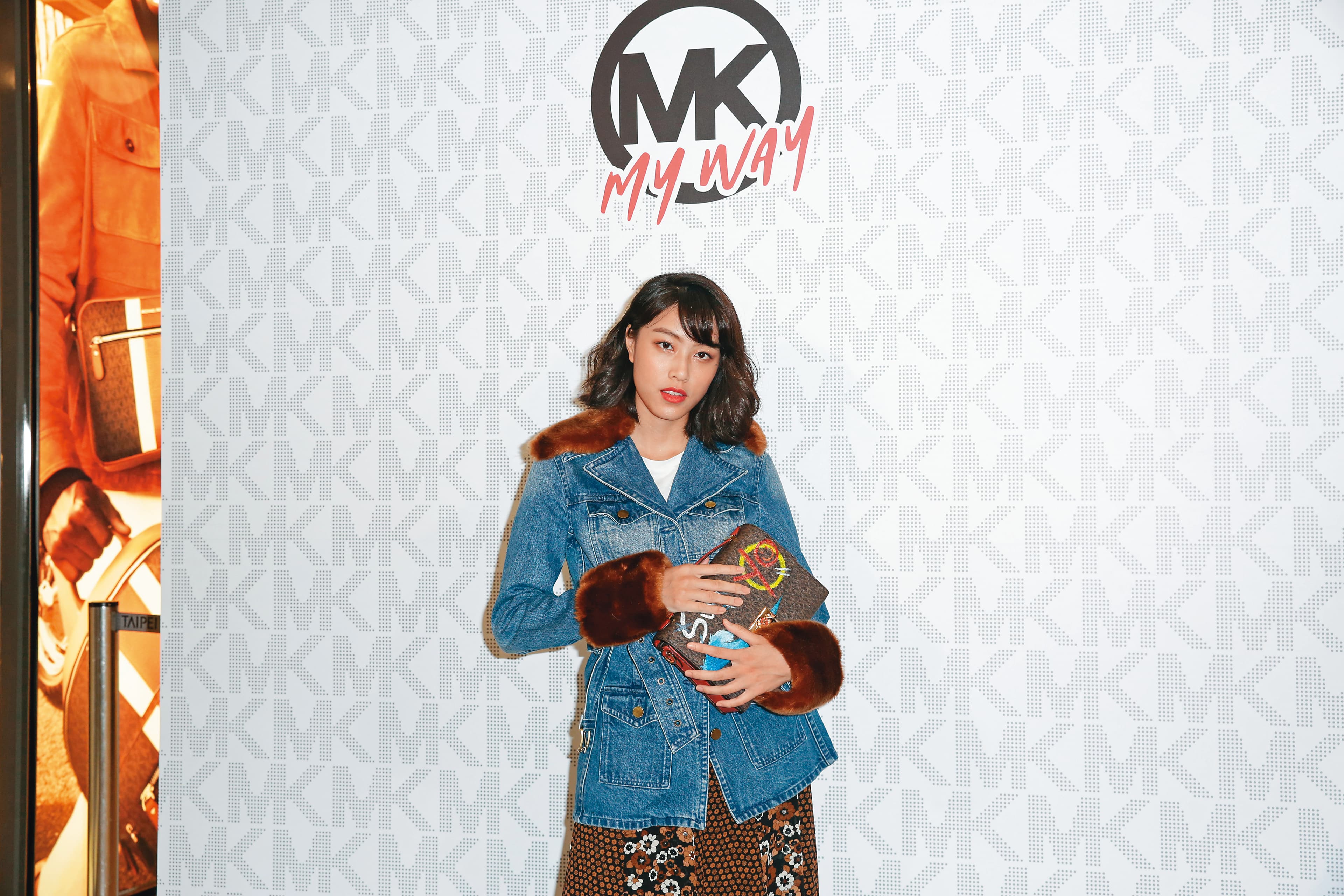 游鴻明的女兒游宇潼有「最正星二代」美譽，現身Michael Kors的「MK My Way」客製彩繪專屬老花包晚會。