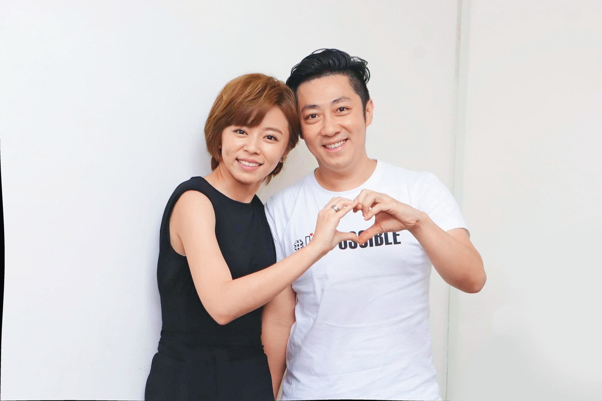 艾成2016年曾中邪，王瞳沒放棄他，而艾成挺她經歷不倫風波，兩人7月底在教友見證下登記結婚。（民視提供）