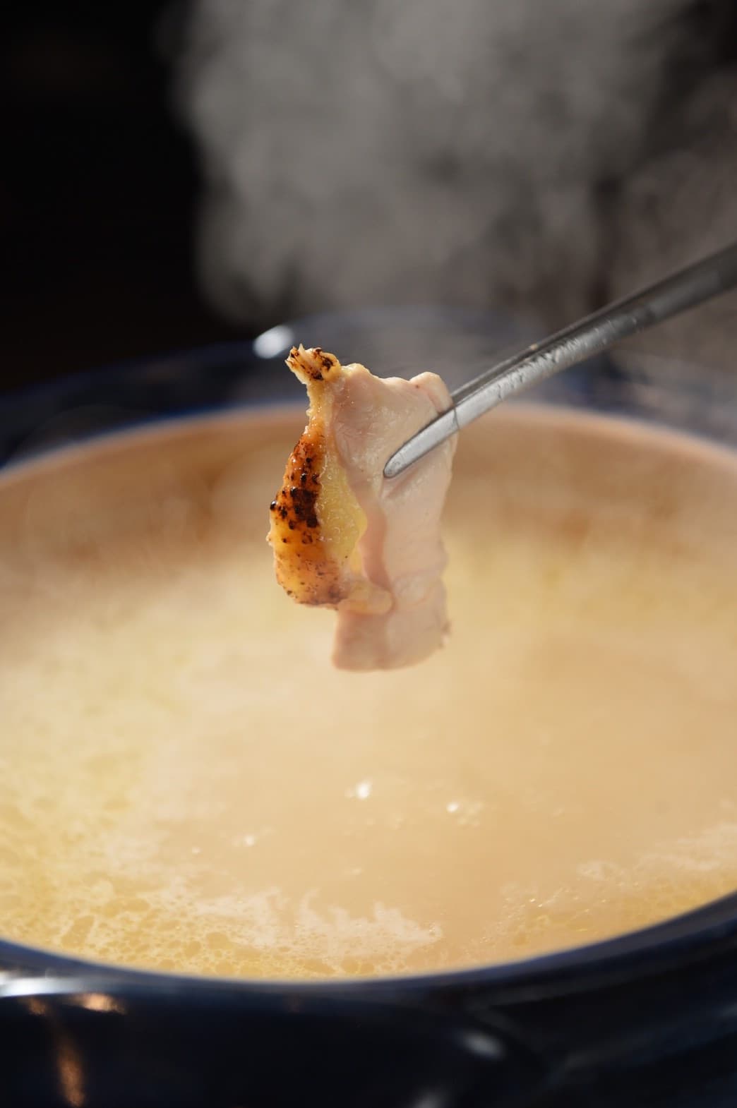 帕修斯雞皮薄、皮下脂肪豐潤，肉質彈實。