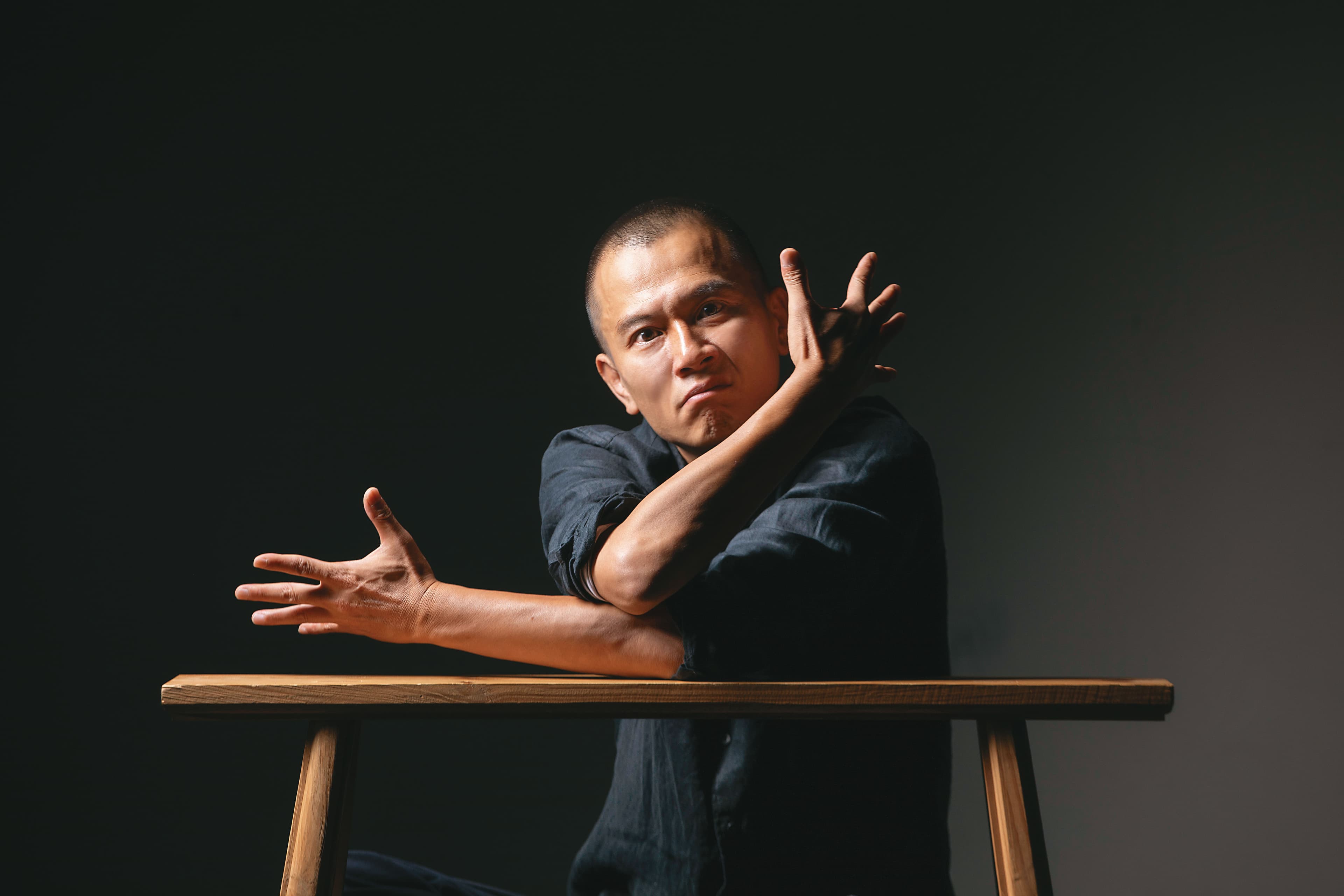 鄭宗龍過去舞作很皮、很詼諧，他認為自己心裡有個沒長大的小孩。