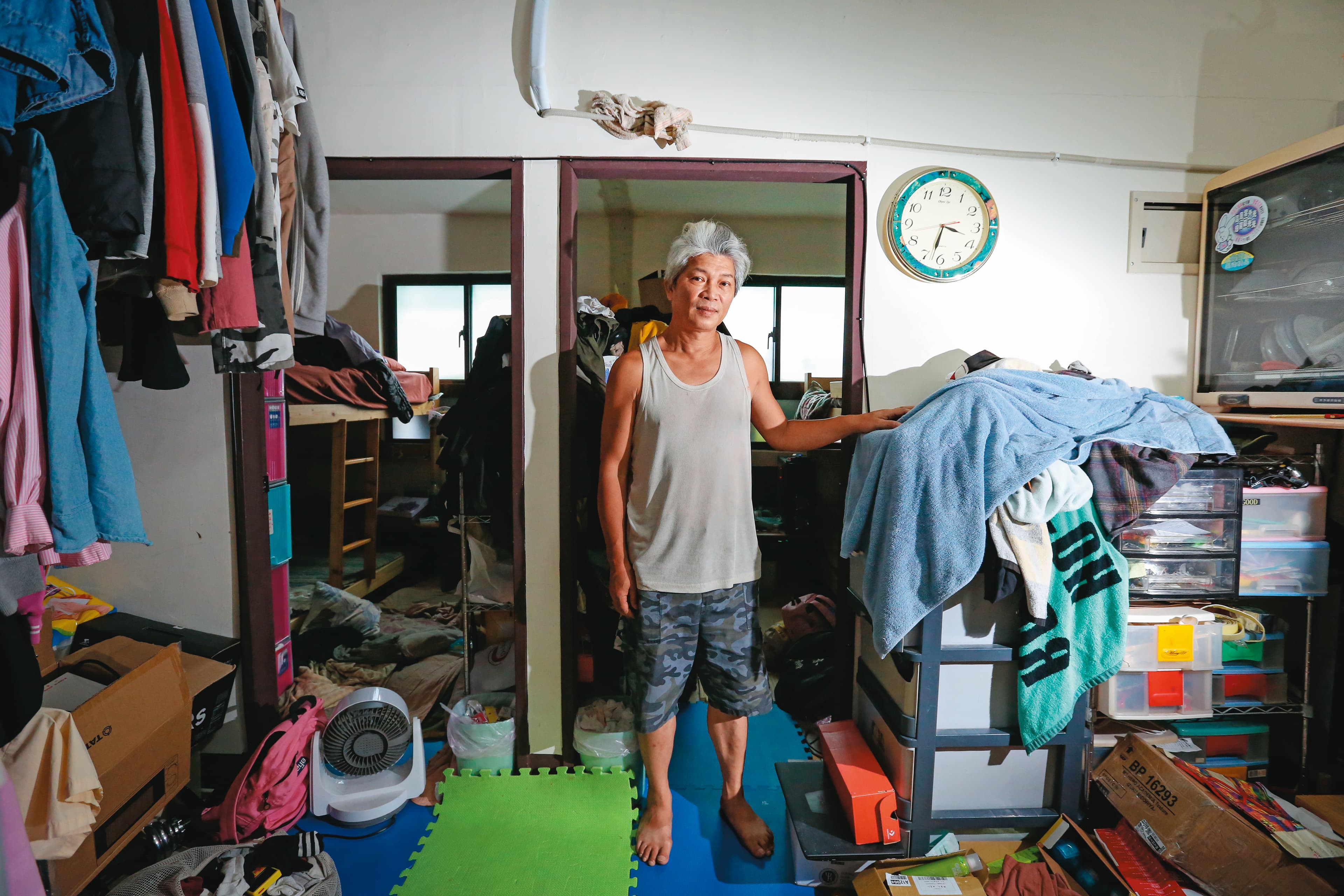 一家六口借住在安康平宅，雖然空間不足，但對田舜華來說，幸好有這個地方，小孩才能順利長大。