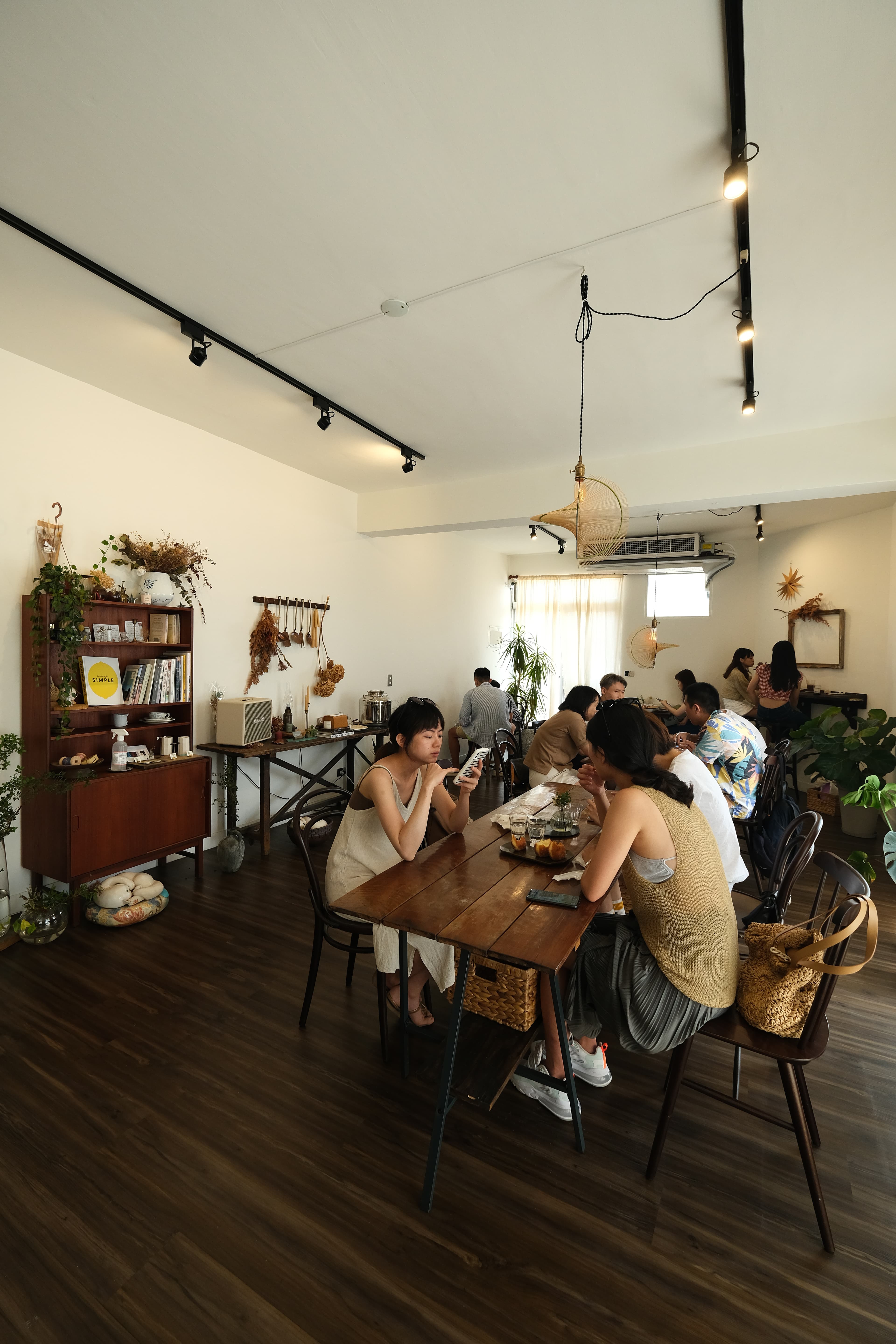 古董家具、老件全是老闆Cherry費心張羅購置。
