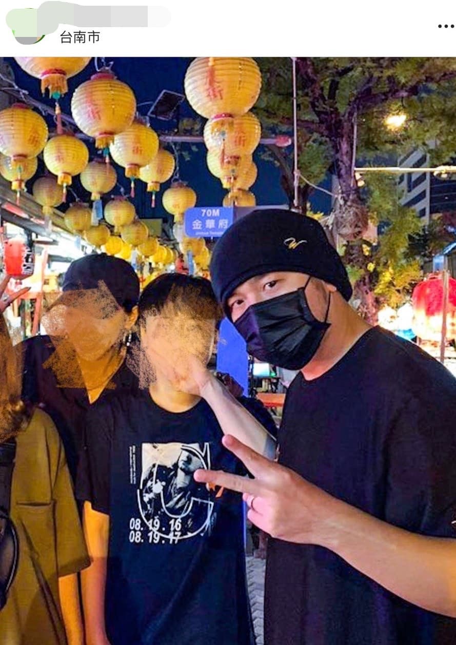 民眾將巧遇天王這段經歷轉發在台南爆料公社。（翻攝《台南爆料公社》）
