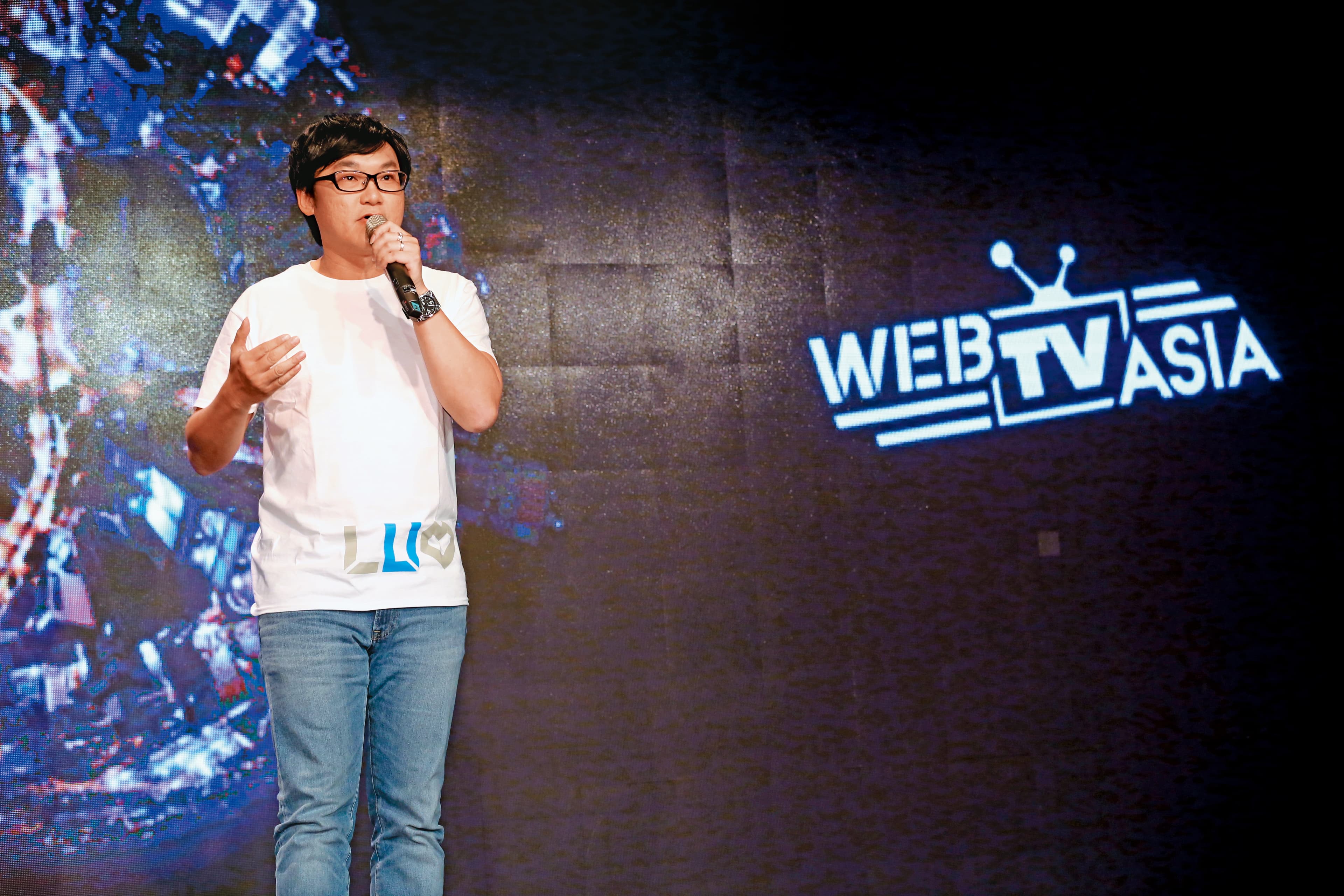 經營WEBTVASIA的葡萄子媒體公司因捧紅網路創作歌手黃明志，打響名號，號稱是亞洲最大多頻道聯播網，圖為WEBTVASIA集團總裁張捷惟。