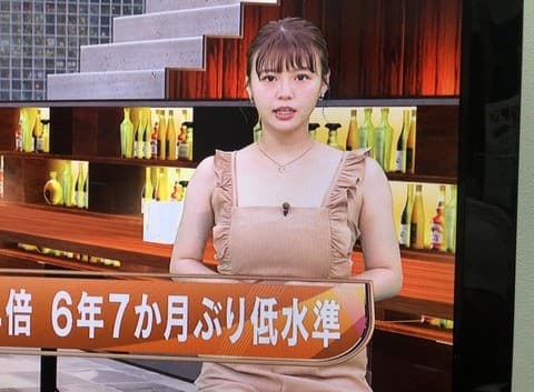 正妹主播井口綾子因穿著爆紅。（翻攝自livedoor）