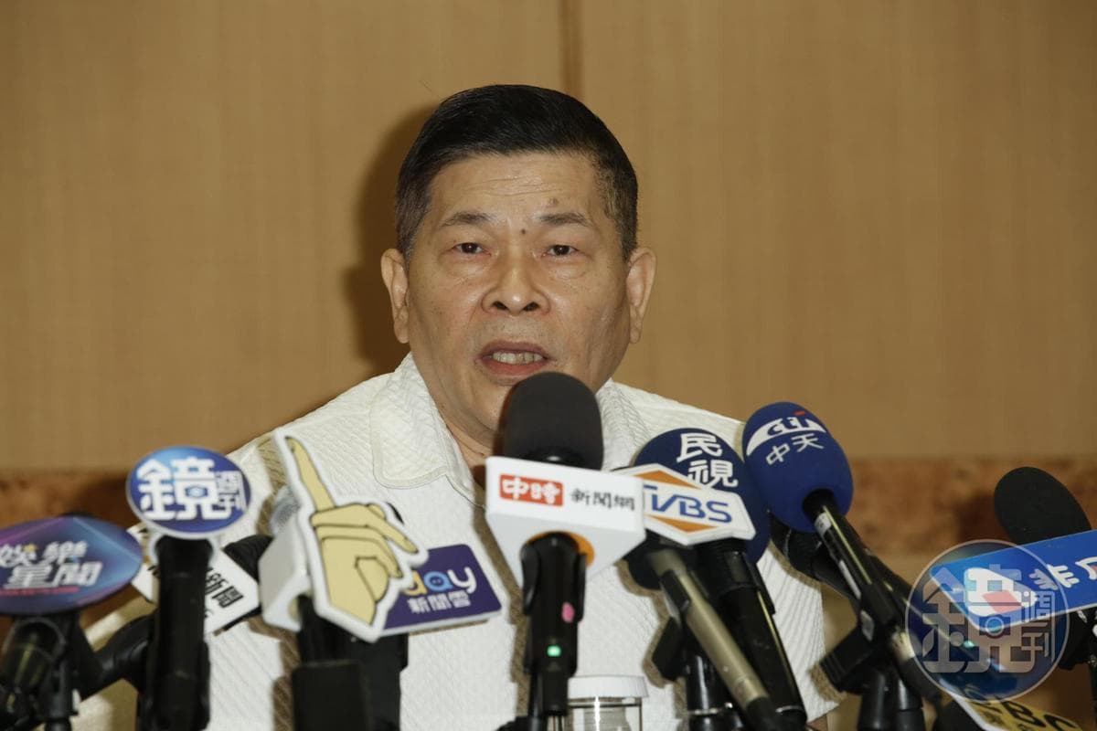澎恰恰2005年捲入光碟案，名聲錢財二失，隔年復出後還奪下金鐘主持人獎。