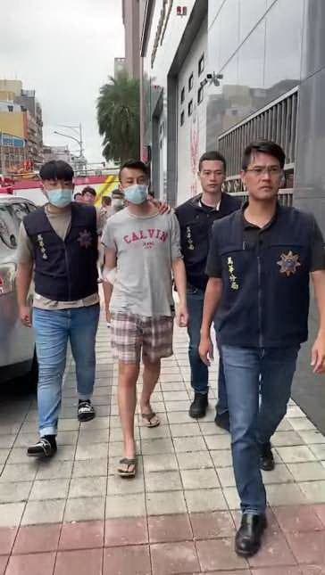警方將李嫌等3人逮捕。（翻攝畫面）
