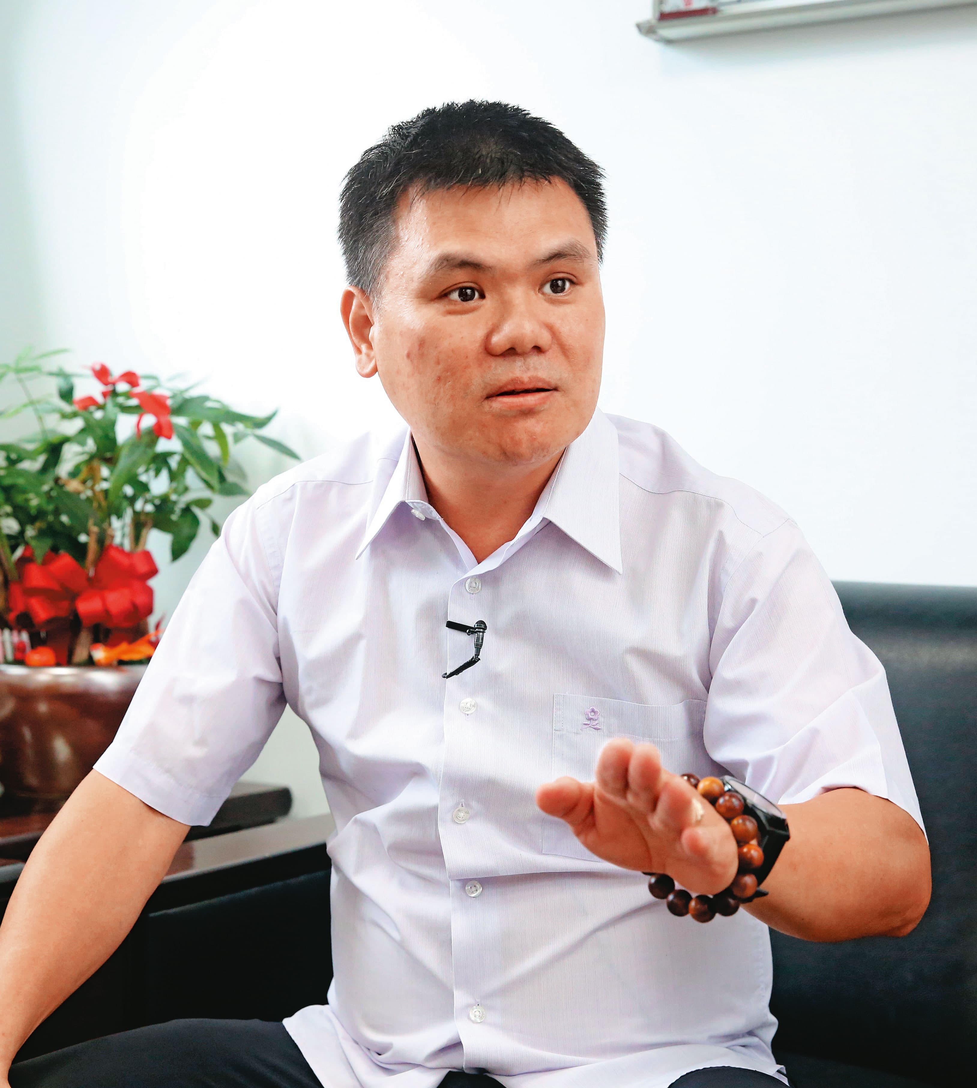 當年承辦槍擊案的警官許登智，談起此案仍印象深刻。