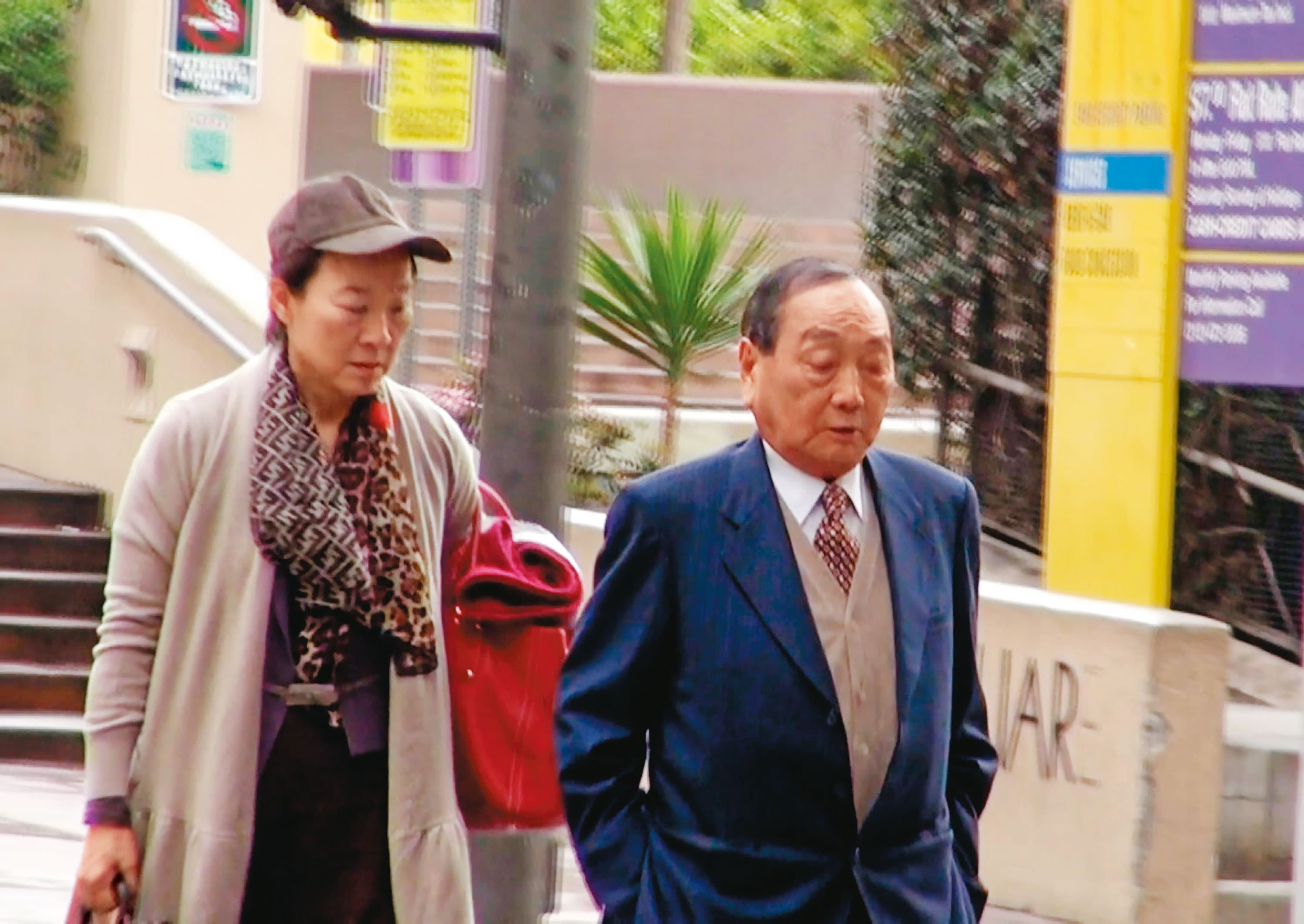 王又曾（右）2007年在力霸案爆發前與妻王金世英（左）赴美，在美車禍身亡。（中央社）