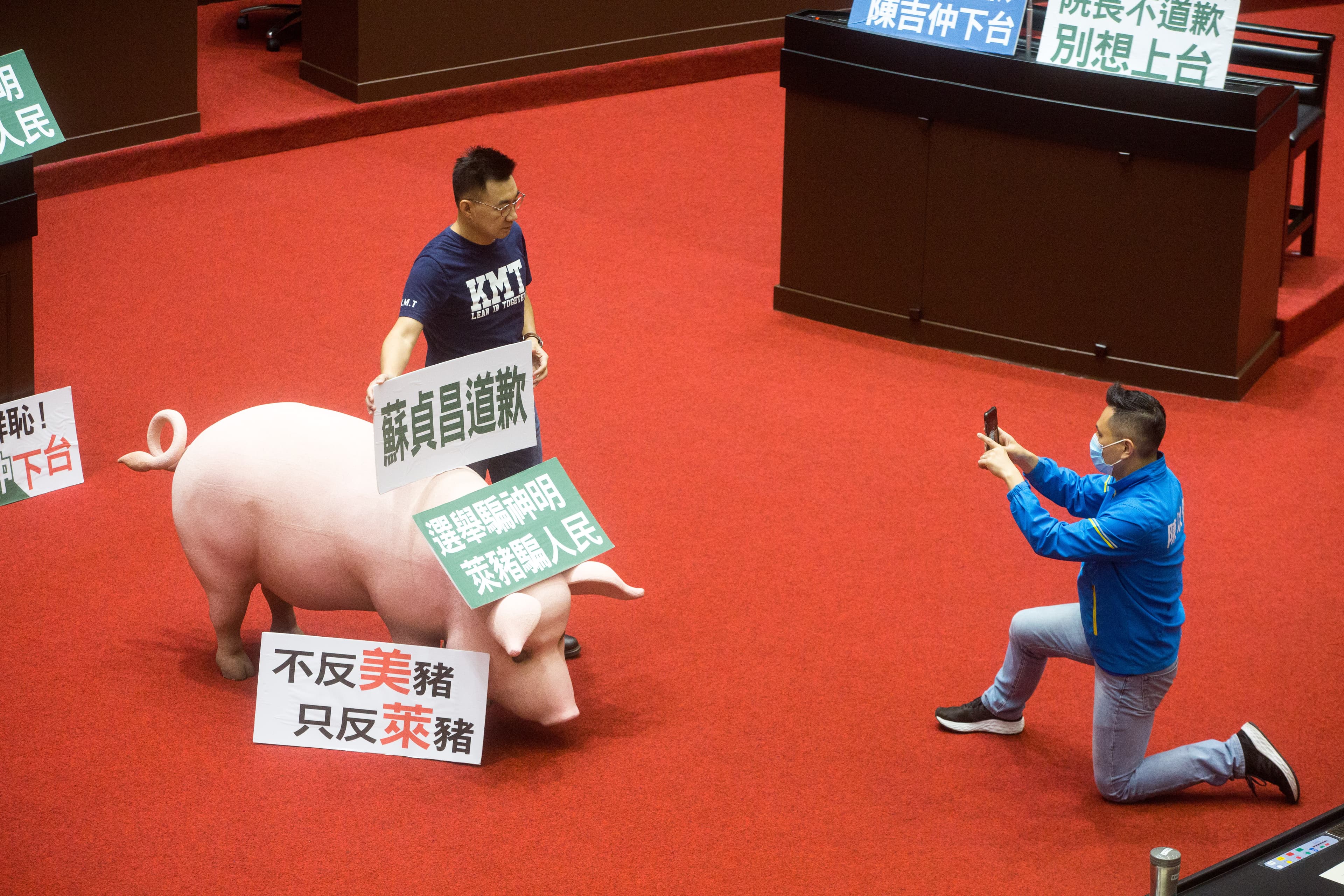 國民黨數度杯葛蘇揆，挨批也一併讓其他人在野黨喪失質詢權。（本刊資料照）