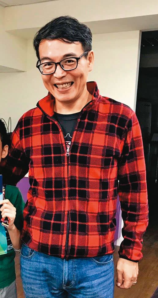 湯政仁的公司年營業額僅1,000萬元，且案源多來自國科會、大同公司，因此經營能力受到董事質疑。（翻攝湯政仁臉書）