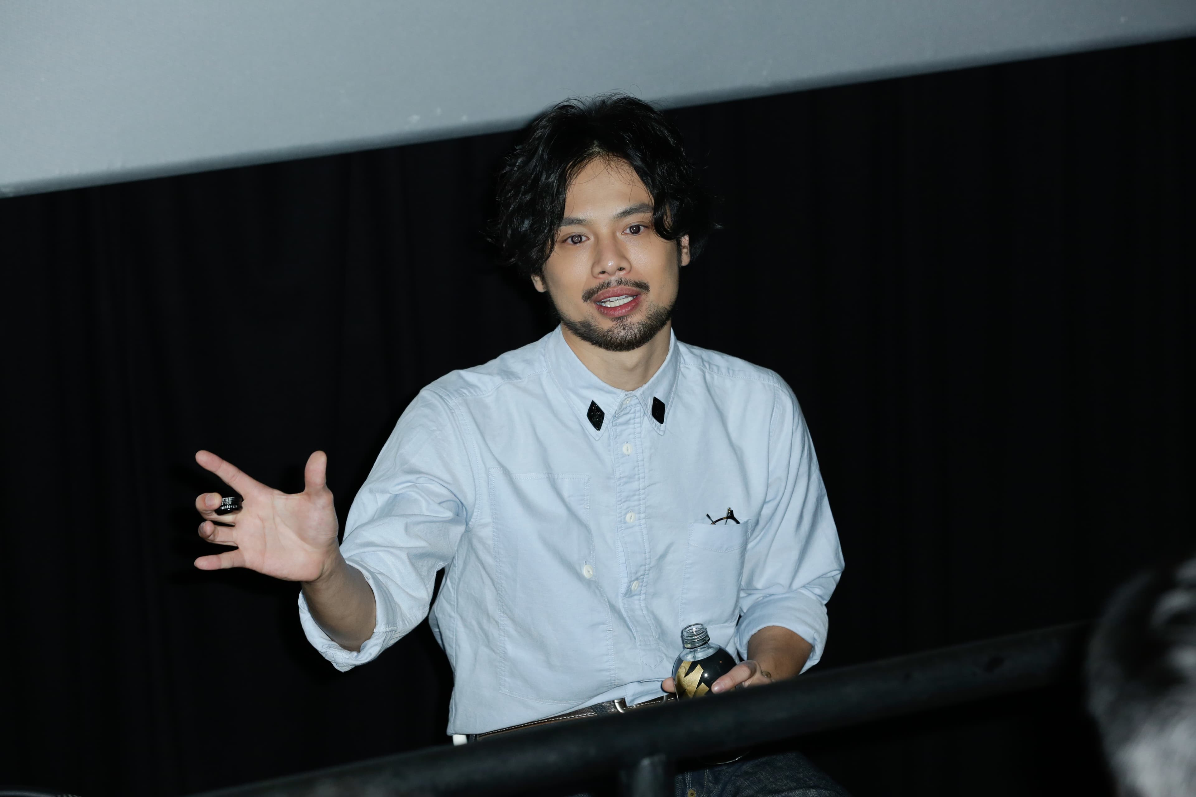 首度執導電影，陳健朗就要面對幾位比他資深太多的演員，其中也經過了一定的磨合。