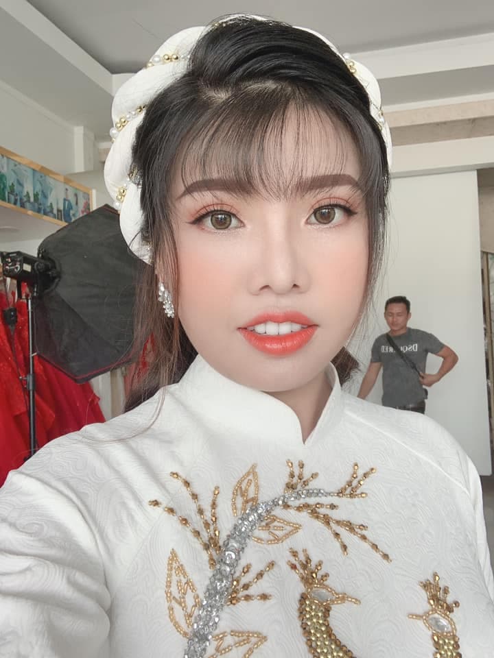 郭金鳳如今外型亮麗，且工作收入穩定。（翻攝自Quách Phượng臉書）