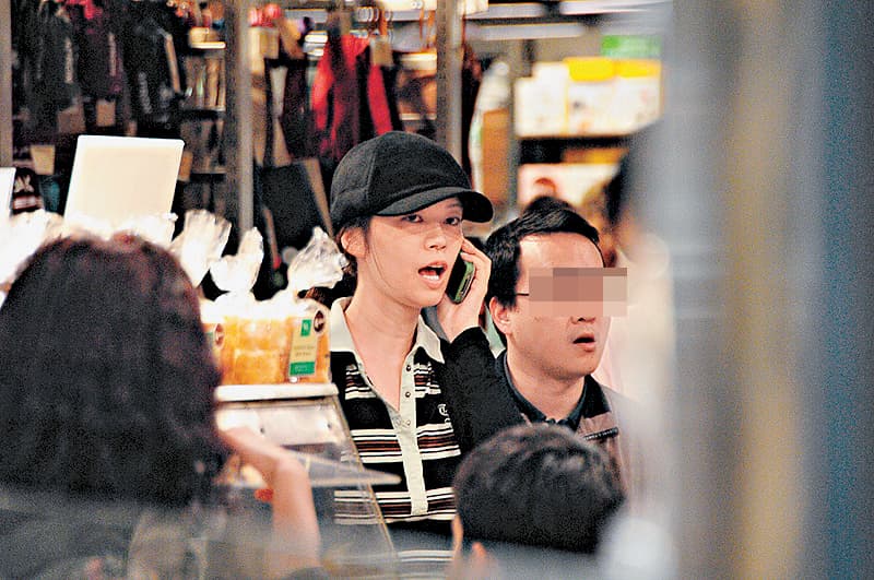 周星馳前女友于文鳳向他討錢。(東方IC)