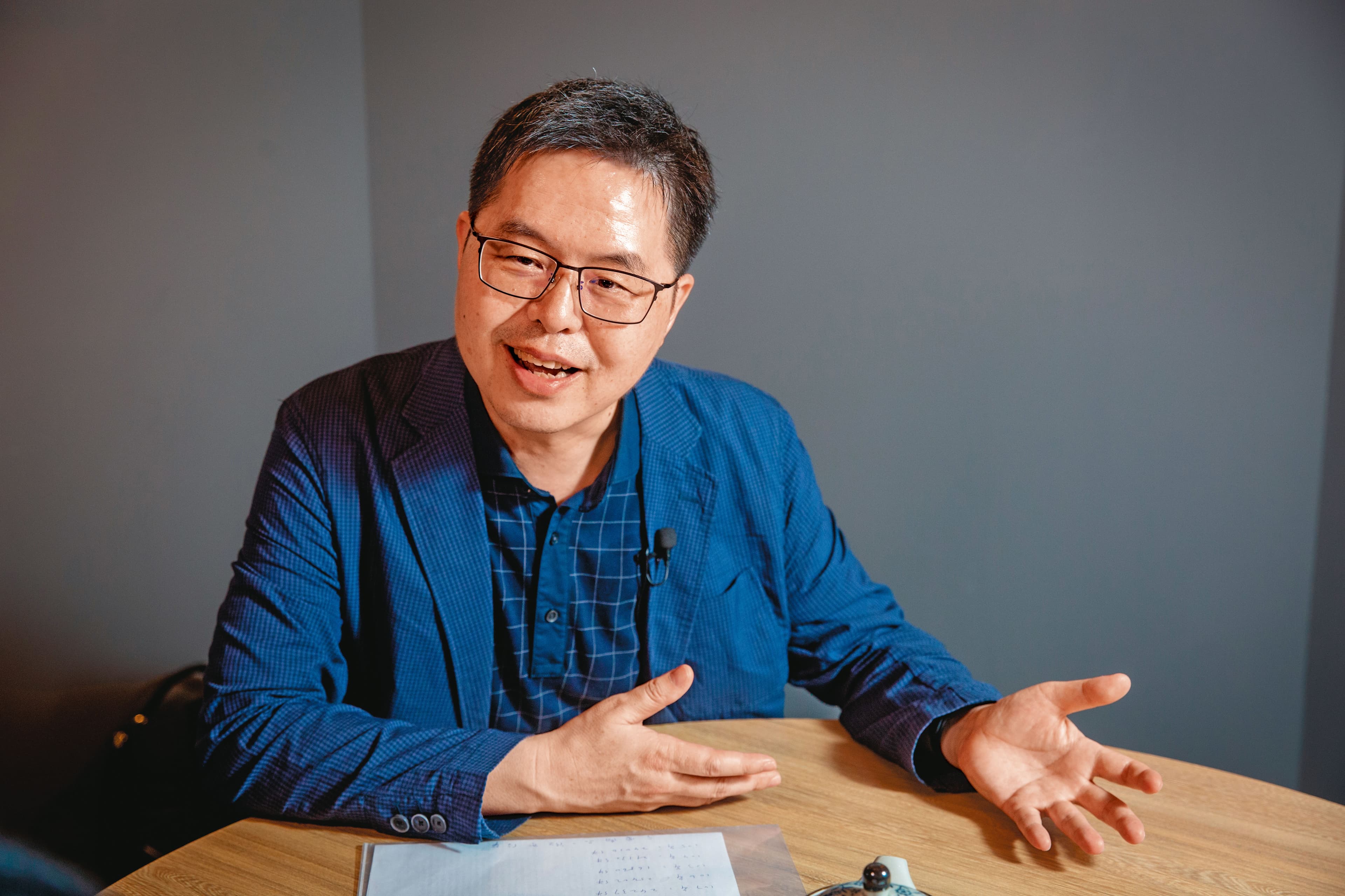 淡江大學風險管理與保險學系副教授郝充仁認為，勞保年改是世代爭議，年輕人還有時間預做準備。