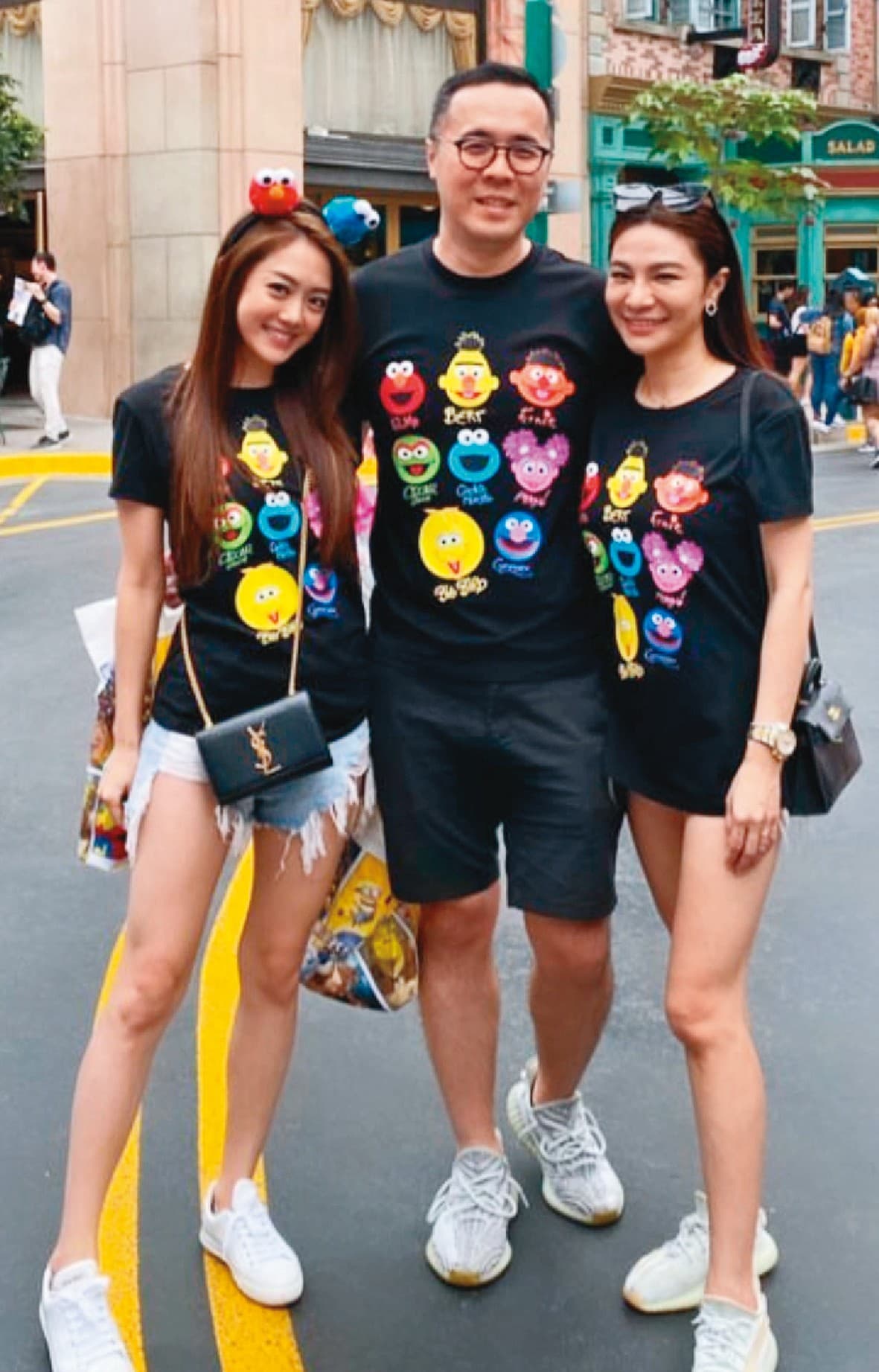 趙元同（中）跟林以婕（右）、林千又（左）拍合照，看起來3人非常親近。（翻攝自林千又IG）