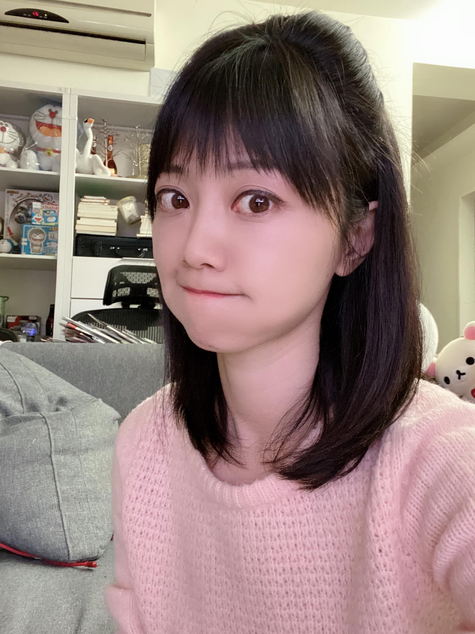 高嘉瑜一口氣剪了約20cm的頭髮，新造型大獲好評。（翻攝自高嘉瑜臉書）