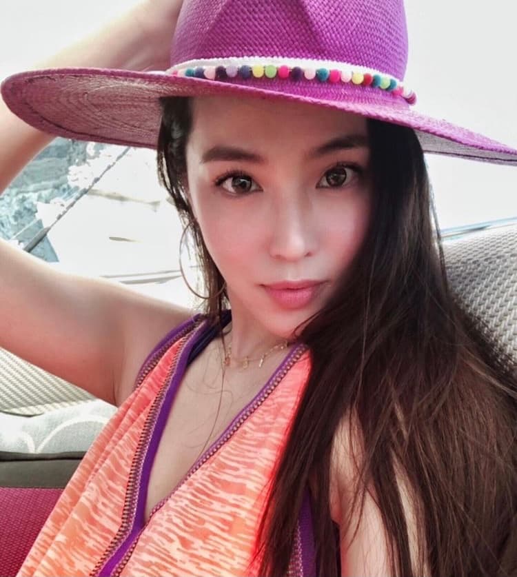 吳建豪前妻石貞善在婚後常在IG上傳玩樂照，猶如單身般。（翻攝自石貞善IG）