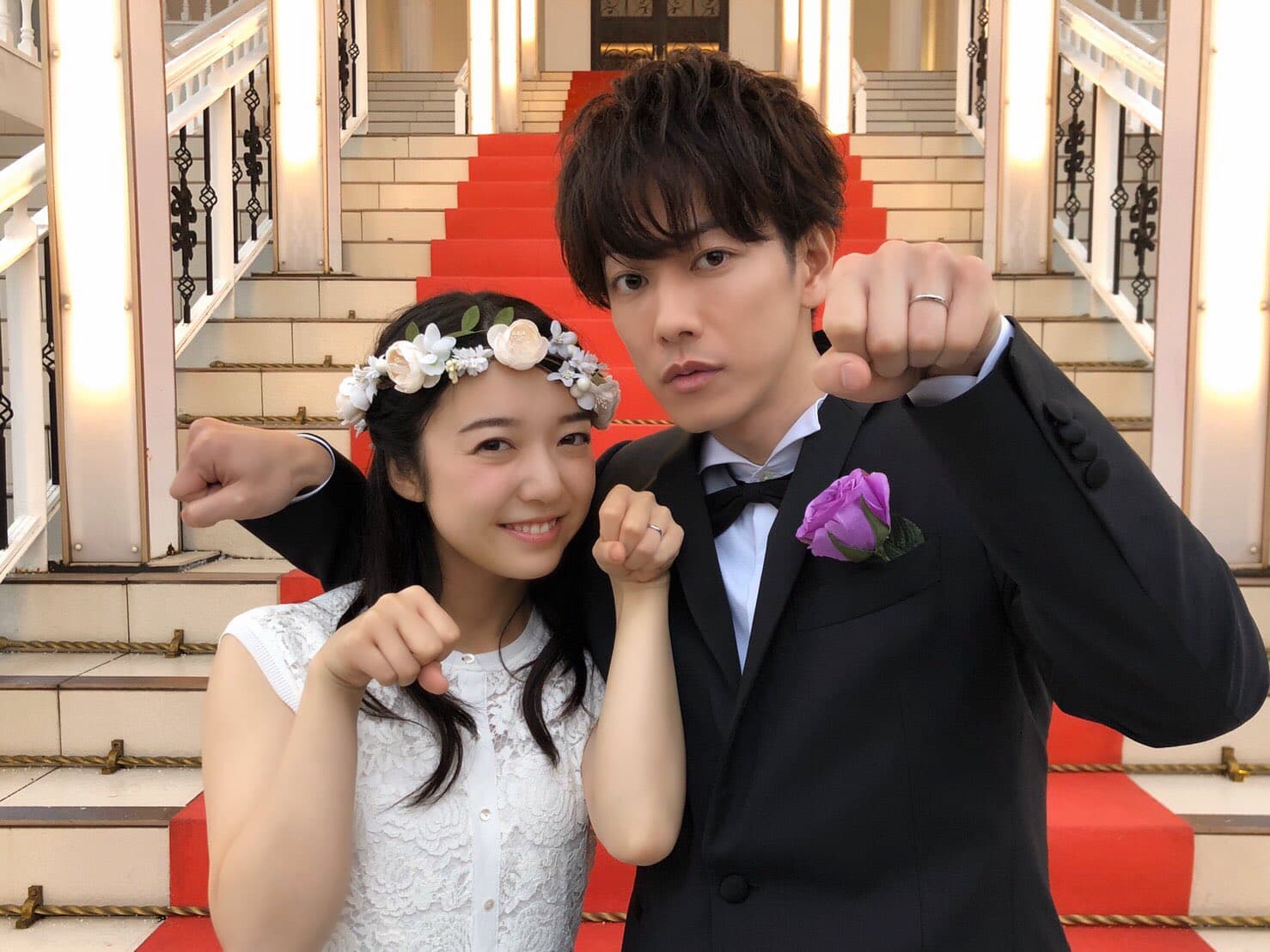 佐藤健（右）和上白石萌音合作演出日劇《戀愛可以持續到天長地久》，甜蜜火花掀起熱潮，也帶旺兩人聲勢。（翻攝自《戀愛可以持續到天長地久》Twitter）
