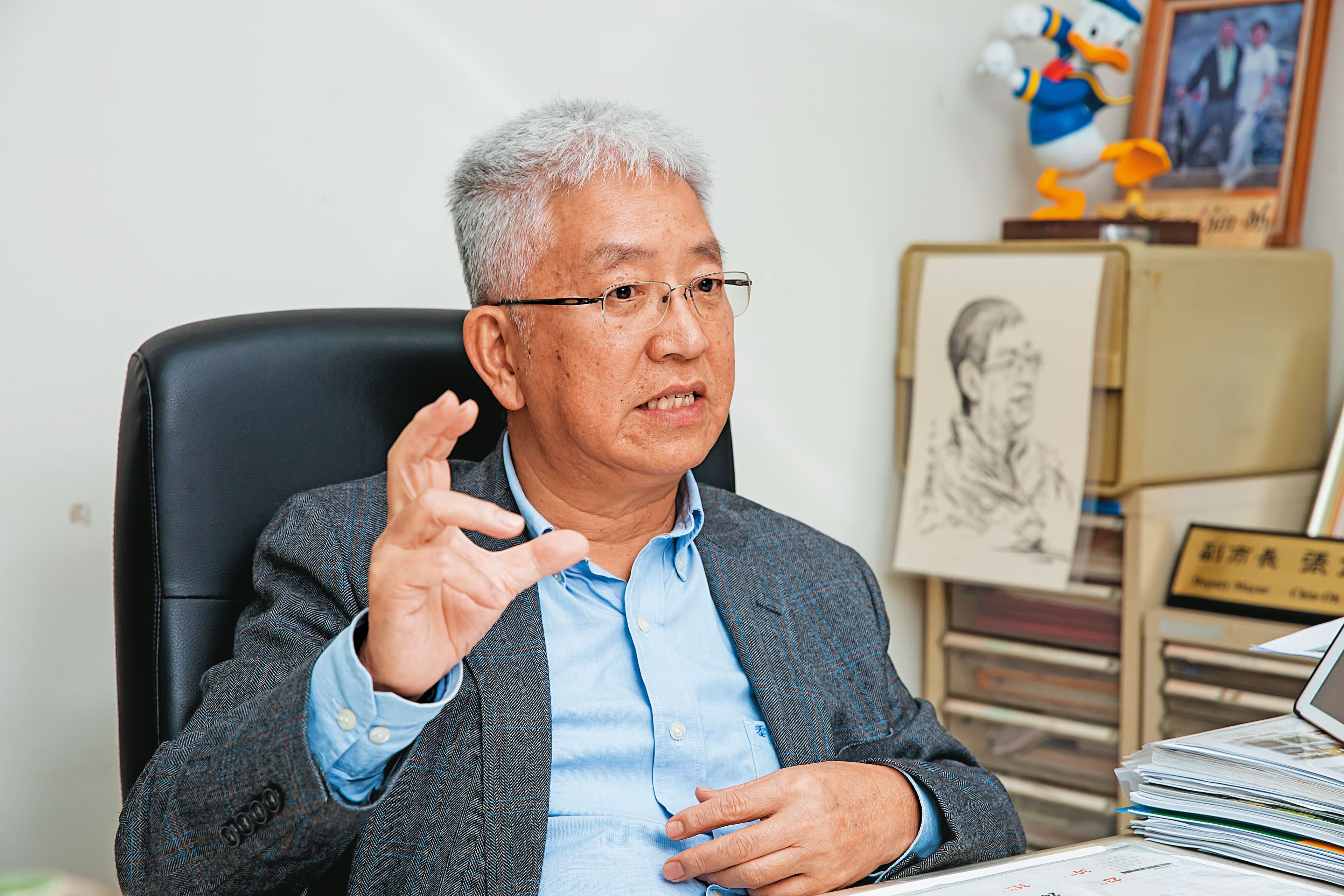張金鶚呼籲，現階段民眾應該等待，和不願降價的建商比氣長。