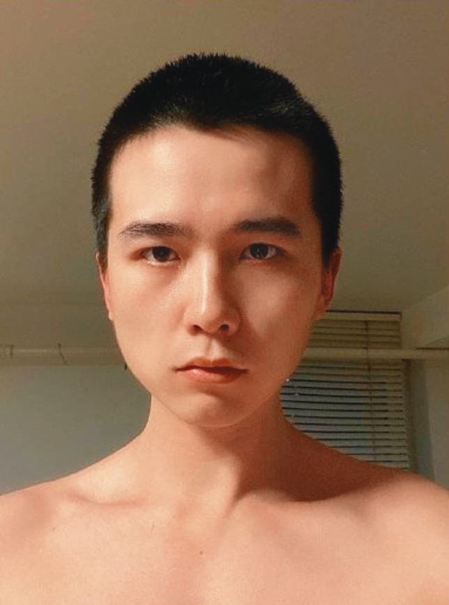 這段時間平頭男Ryan陪王菲的次數，比正牌男友謝霆鋒還多。（翻攝自新浪微博）