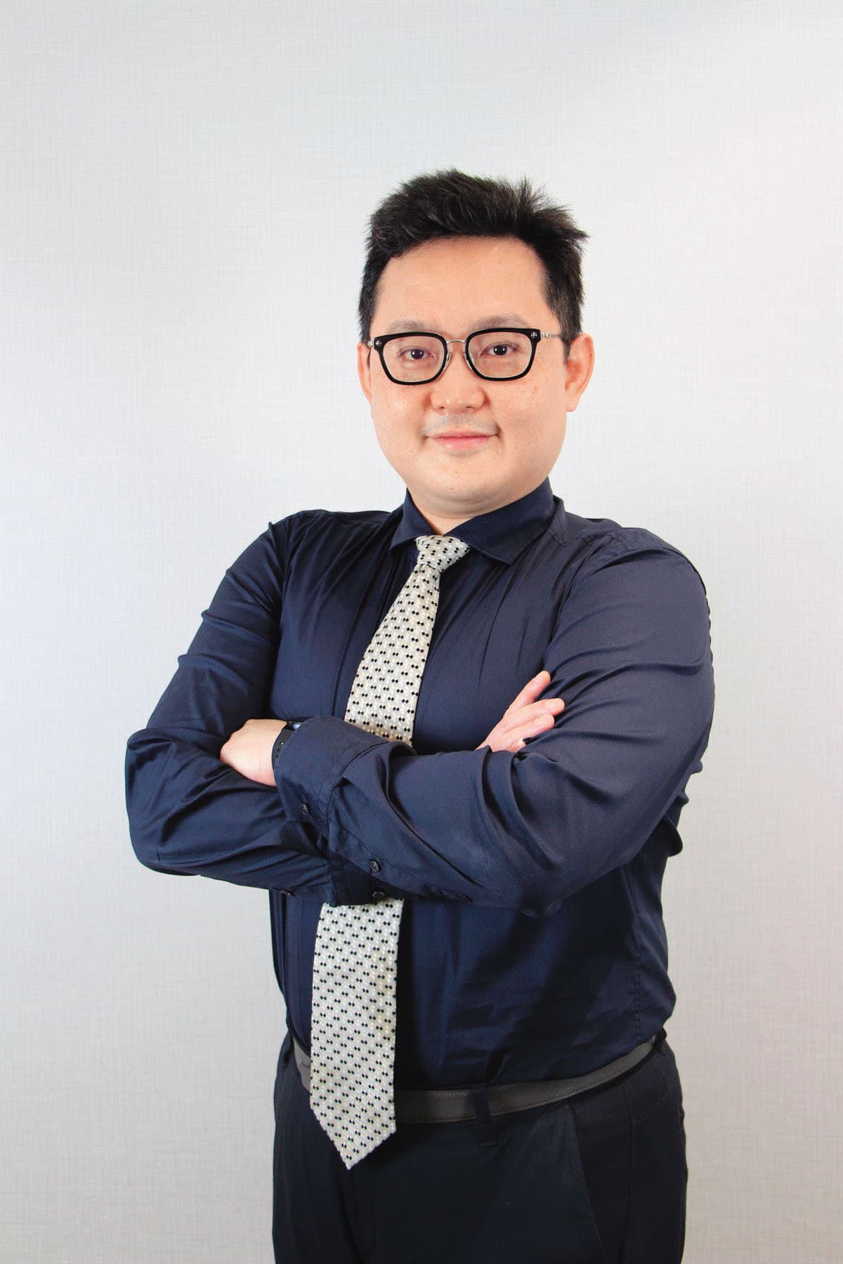 復華投信副總沈萬鈞建議，大盤高檔震盪下，投資人可透過基金分紅機制，適時落袋為安。（沈萬鈞提供）