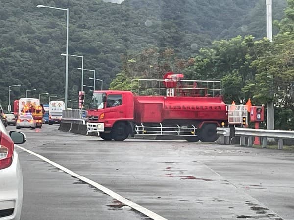 民眾在網路上曝光，消防車出動的畫面。（翻攝自宜蘭知識+臉書）