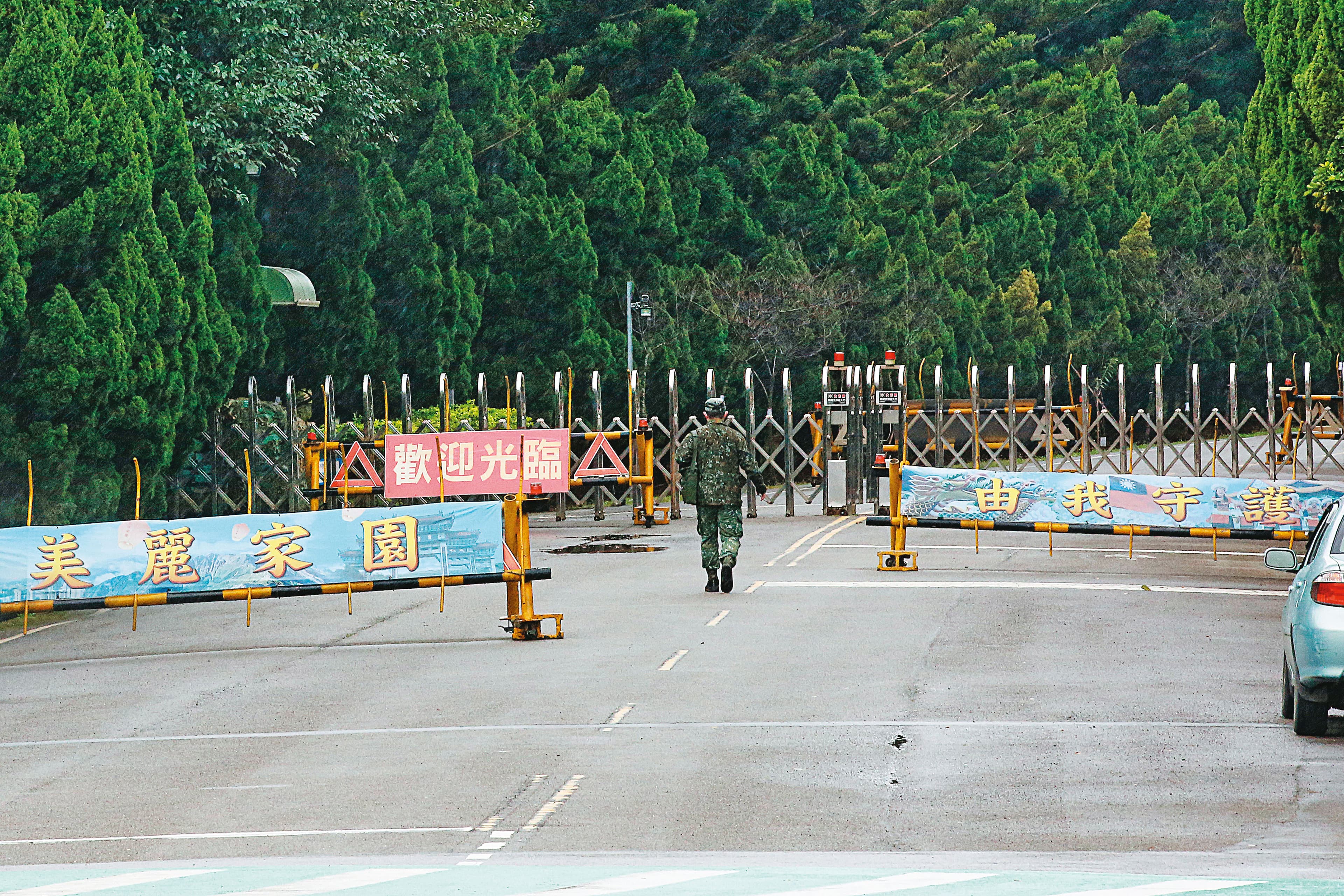 六軍團指揮部今年2月7日召開人評會，決議將李振育記7大過撤職。