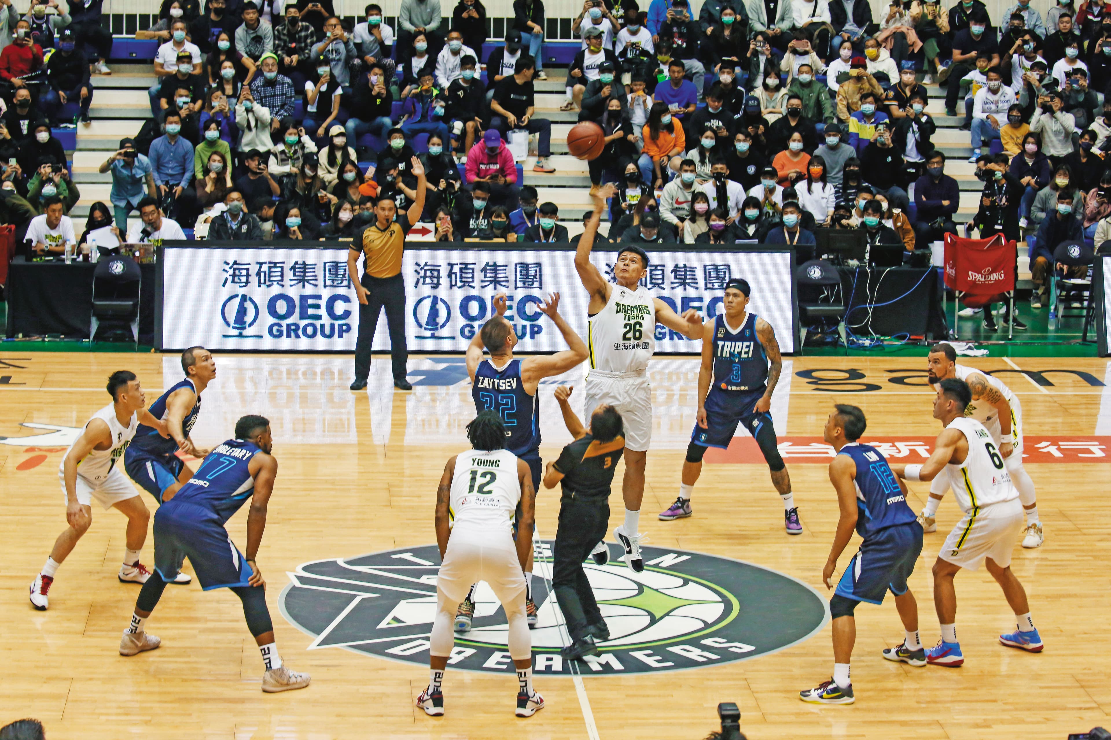 PLG職籃聯盟首賽季於19日在彰化縣立體育館開打，吸引超過6,000名球迷進場觀賽。（圖非本案當事人）