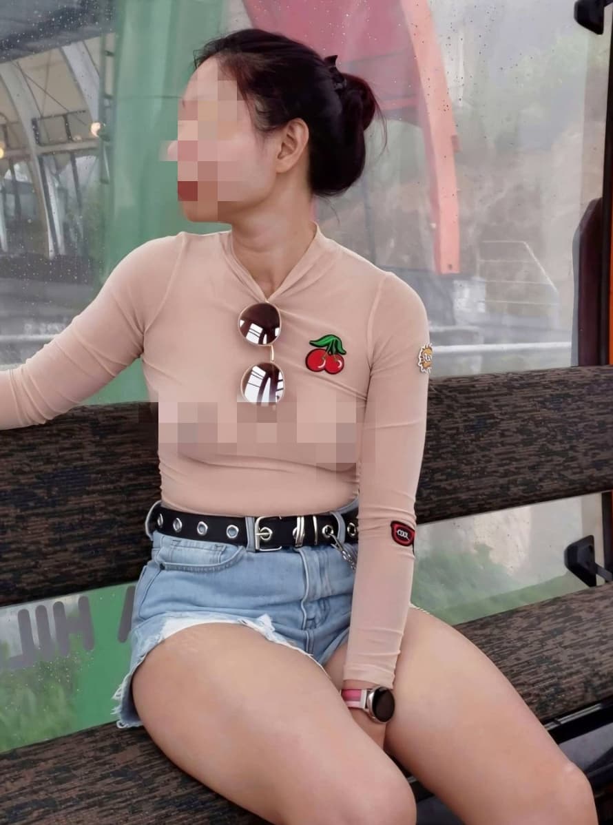 其實這名人妻平時的穿著風格就非常大膽。（翻攝自IG）