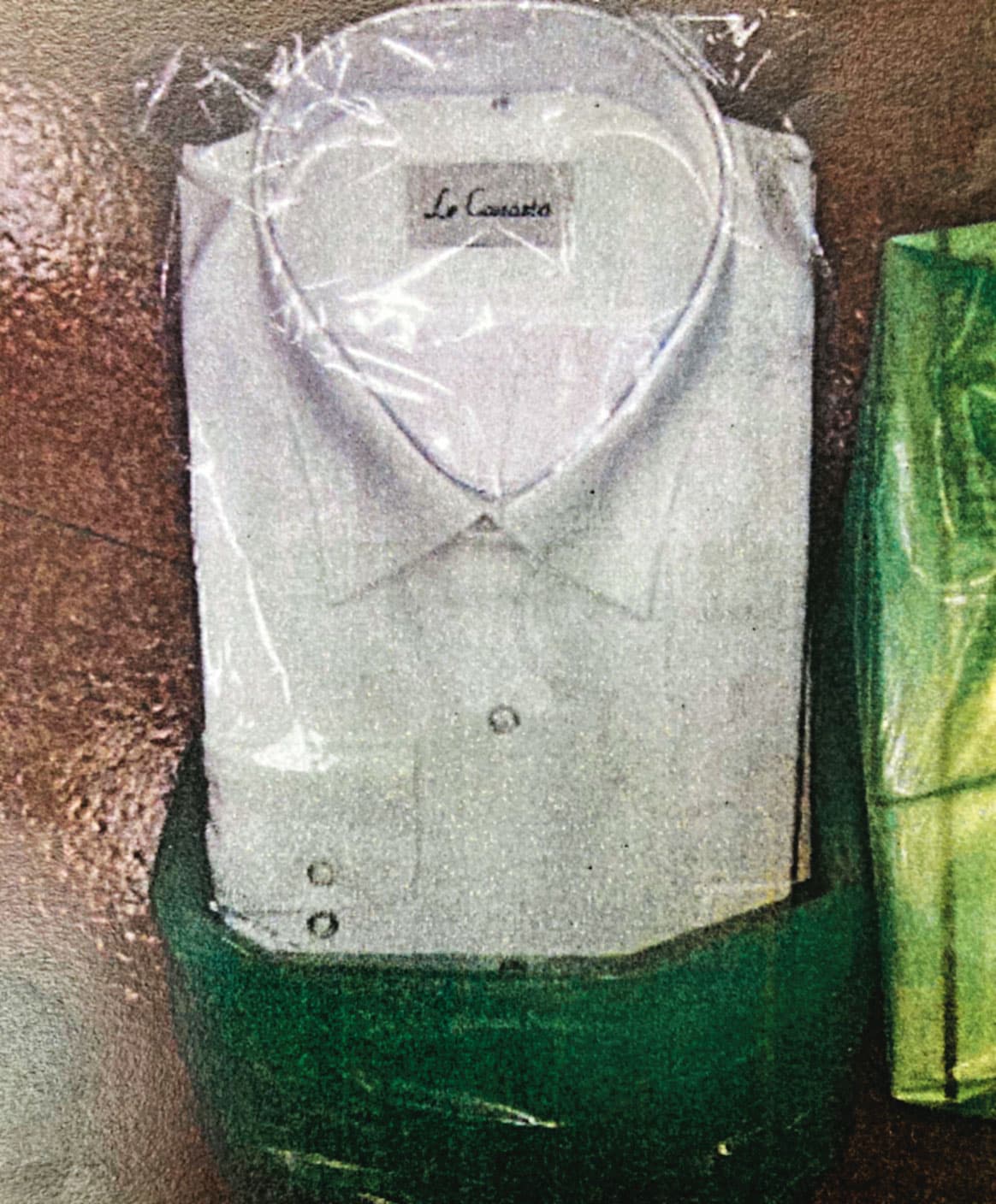 一名司法官家中至今留有翁茂鍾當年寄來、仍未拆封的襯衫，如今竟掀起司法風暴。