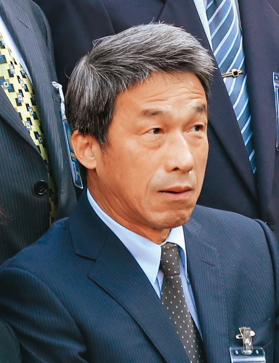 翁茂鍾將自家股票賣給石木欽及秦台生等好友,監院查出當年的匯款單。