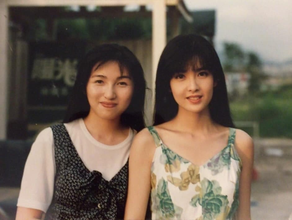 周慧敏貼出舊照，網友紛紛留言讚美。（翻攝自周慧敏臉書）