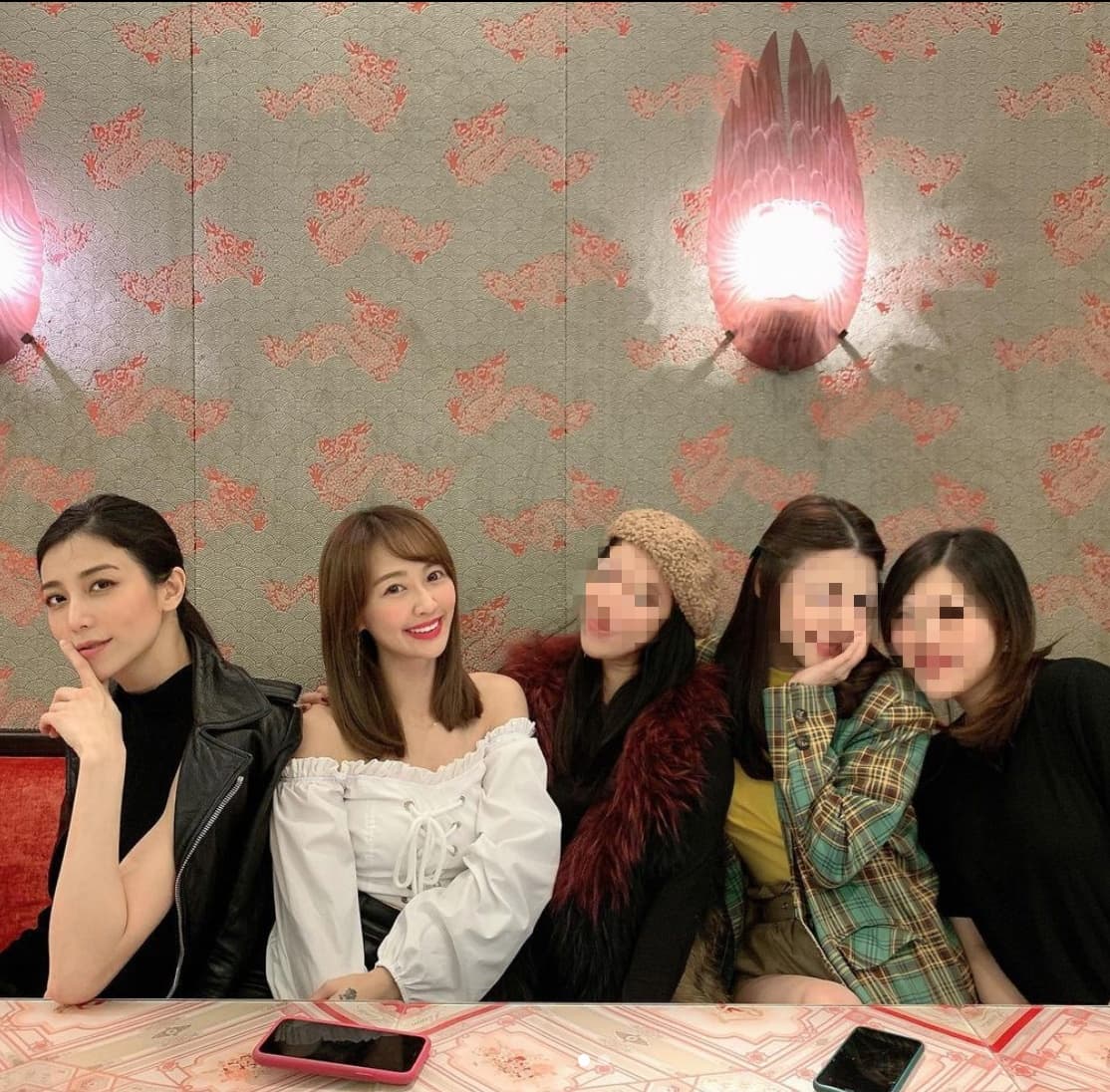 「骨感美女」與賴薇如交情深厚，也有共同好友。（翻攝自賴薇如IG）