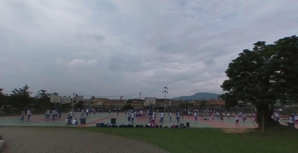 黃姓少女上高中後認識了同齡的羅姓少女，受到對方影響也成為好友。（翻攝自Google地圖）