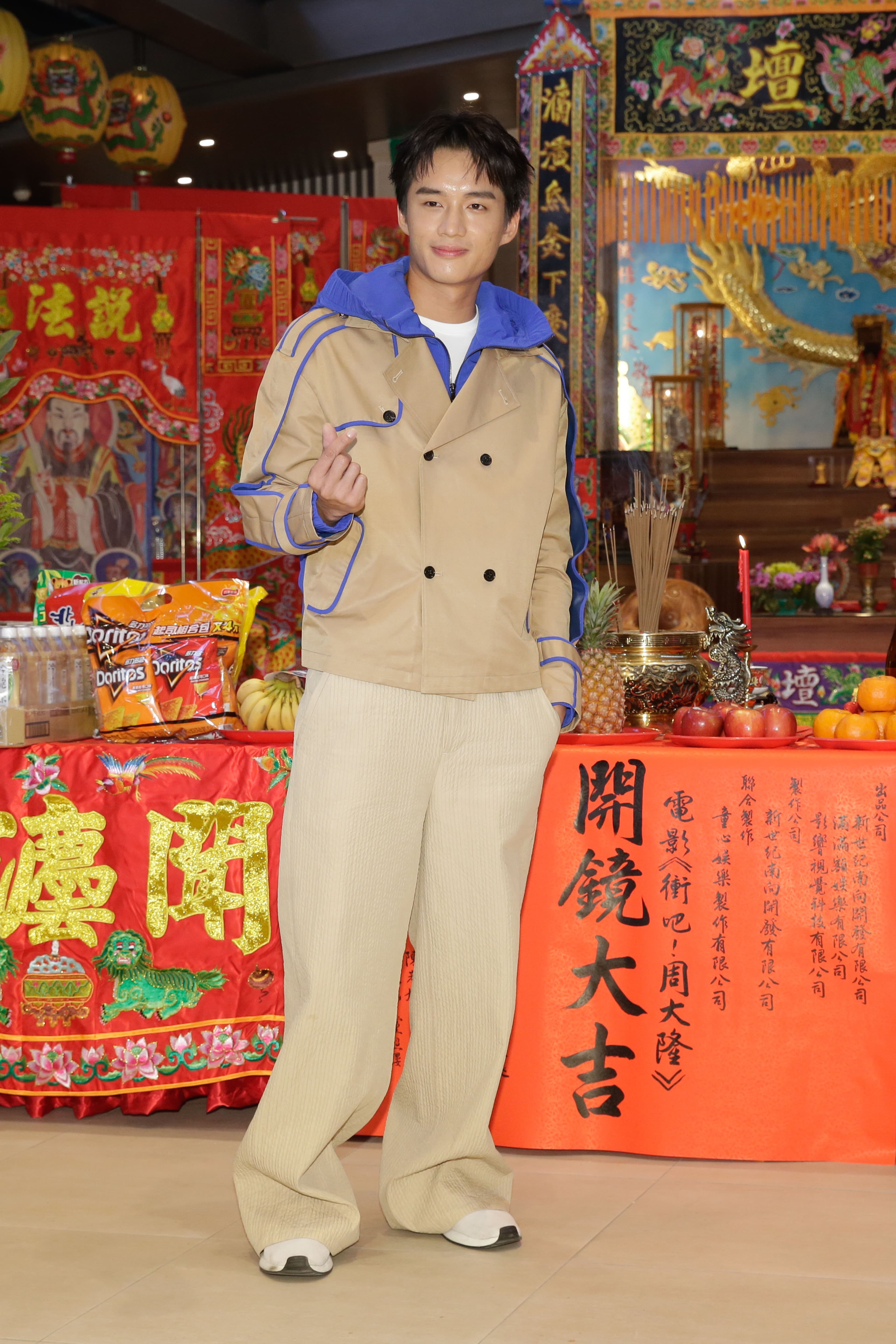 陳澤耀才剛求婚成功就來台工作，透露無法回大馬過年很想家，會與李李仁一家人一起過年。