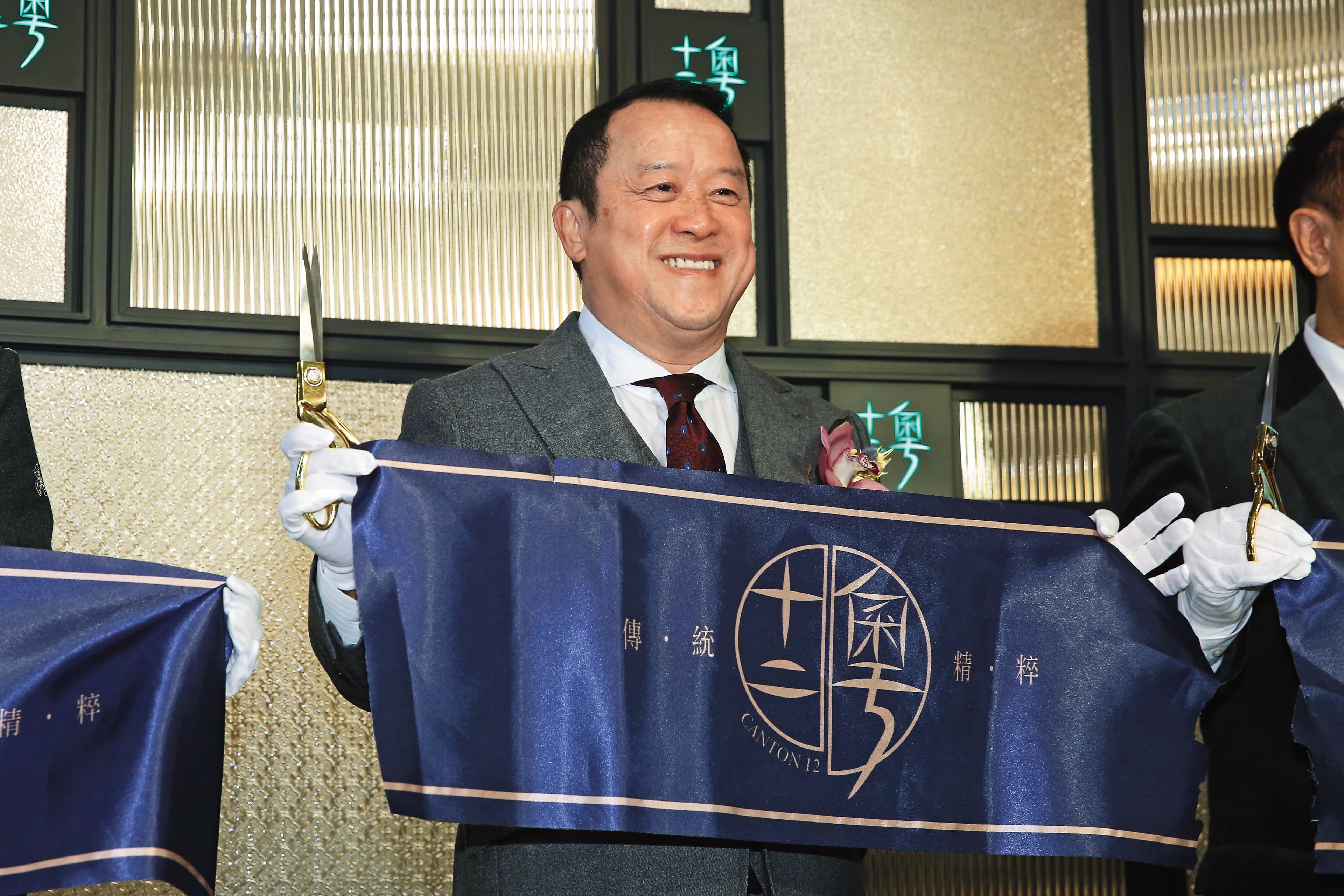 曾志偉交友廣闊，人緣頗佳，只要有空檔也樂意幫朋友餐廳站台宣傳，日前他獲香港TVB邀請擔任特別顧問，就有不少昔日藝人同事表示歡迎。
