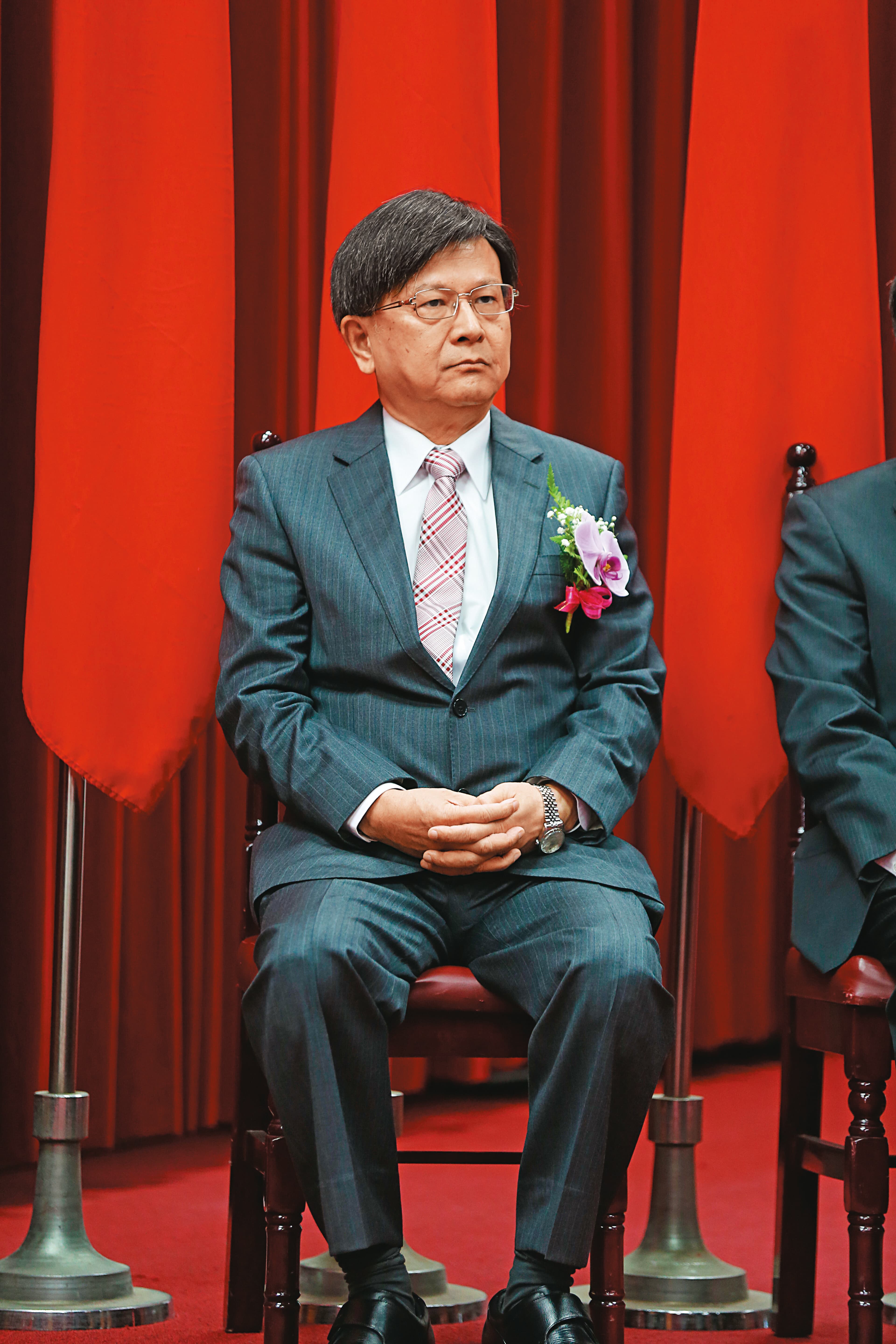 公懲會前委員長石木欽向翁茂鍾買股大賺千萬元，翁的官司也一路勝訴。