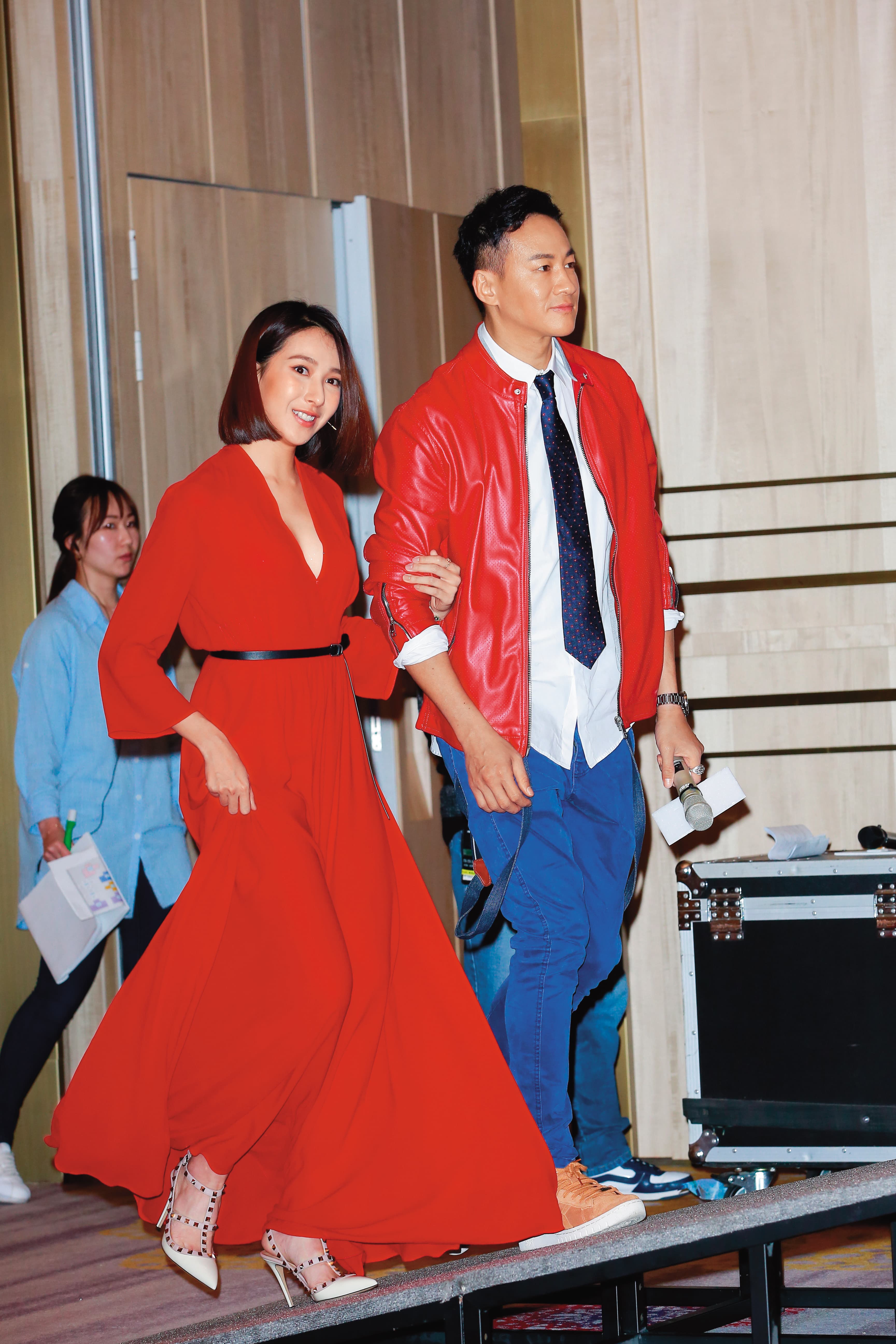 楊晴在和何潤東合作《翻牆的記憶》時，強迫自己面對曾遭霸凌的心情。