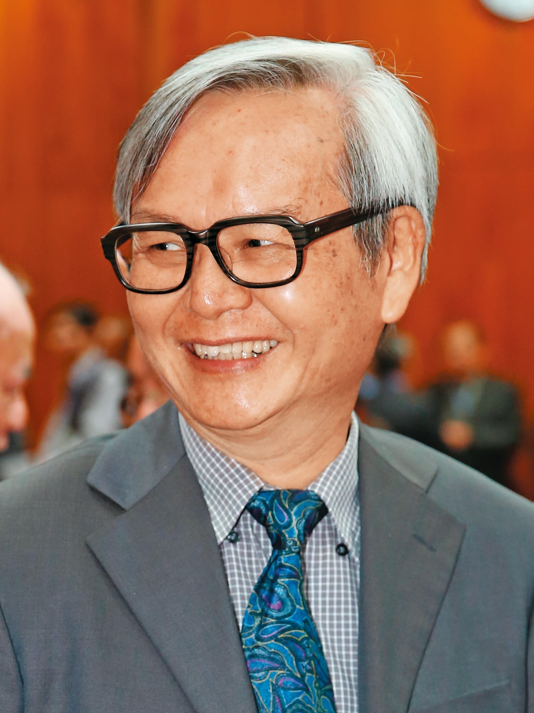 翁茂鍾筆記本寫著3次找現任懲戒法官洪佳濱（圖）討論案情，司法院准洪緊急退休，遭基層法官罵翻。