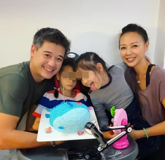 鍾麗淇的大女兒曾被醫生預測活不過2歲，但如今已邁入10歲。（翻攝自鍾麗淇IG）