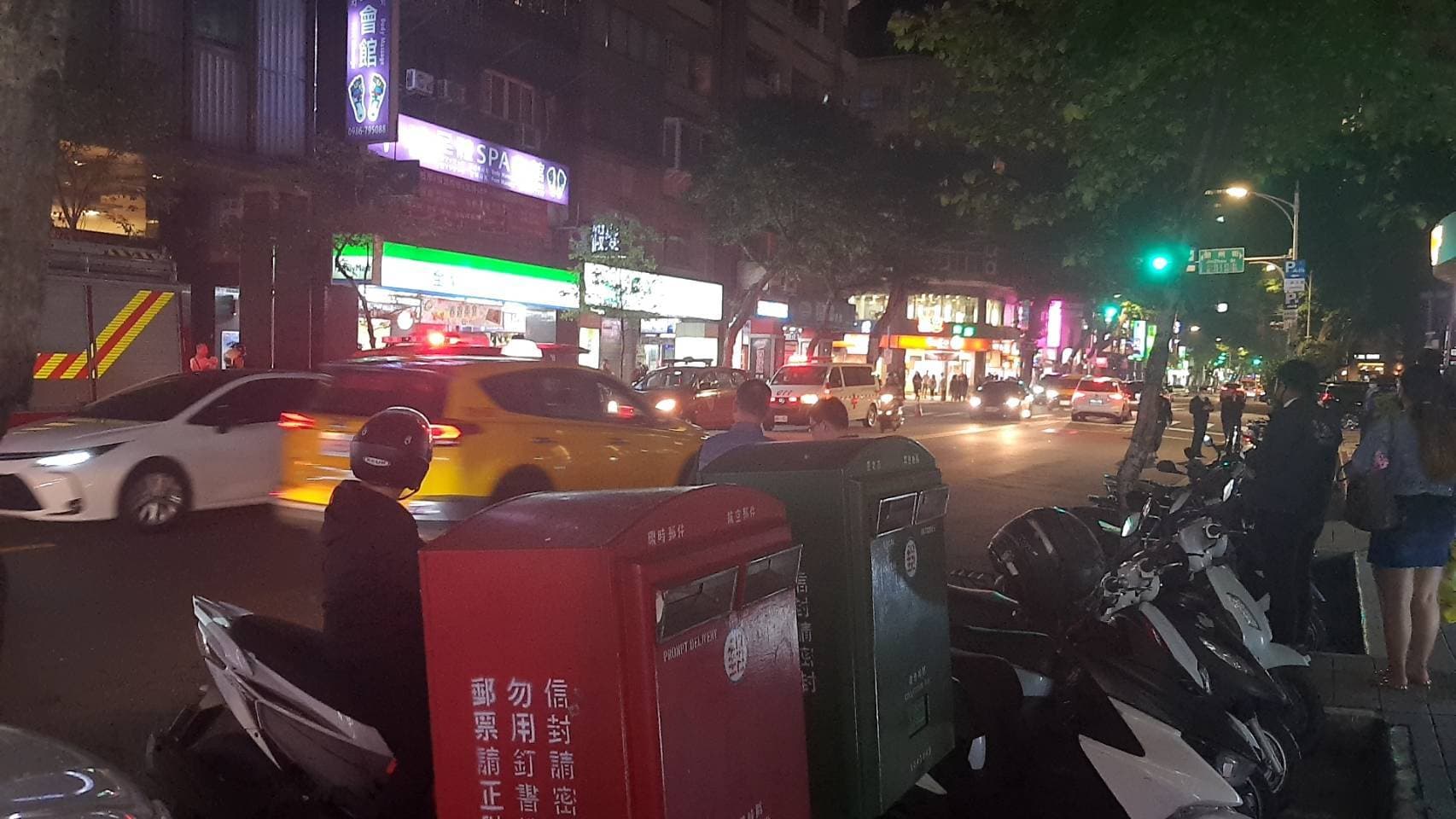北市街頭晚間傳槍響。（民眾提供）